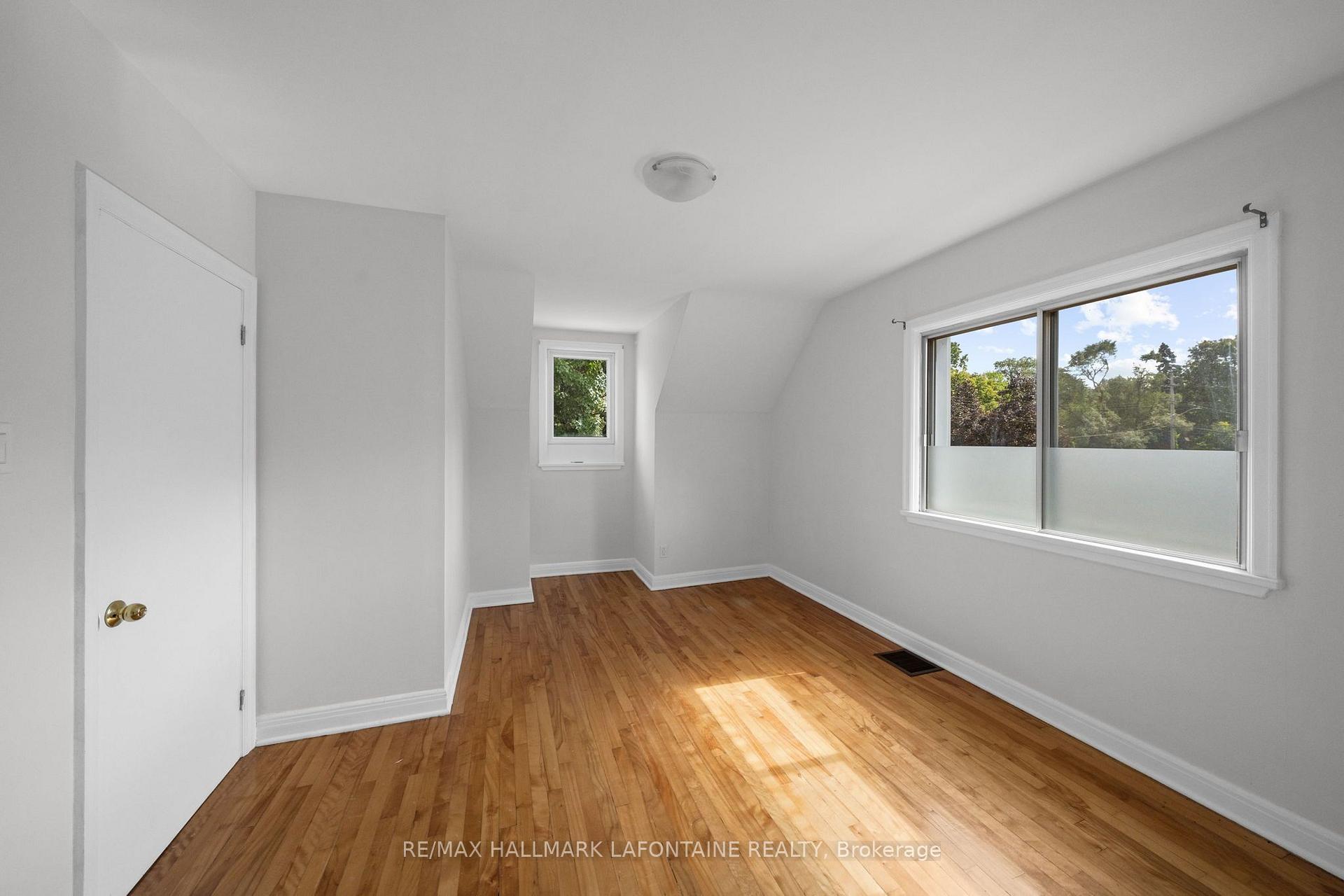 Photo 21 of 828 Roseview Avenue, Ottawa, Britannia Heights — HOMEH