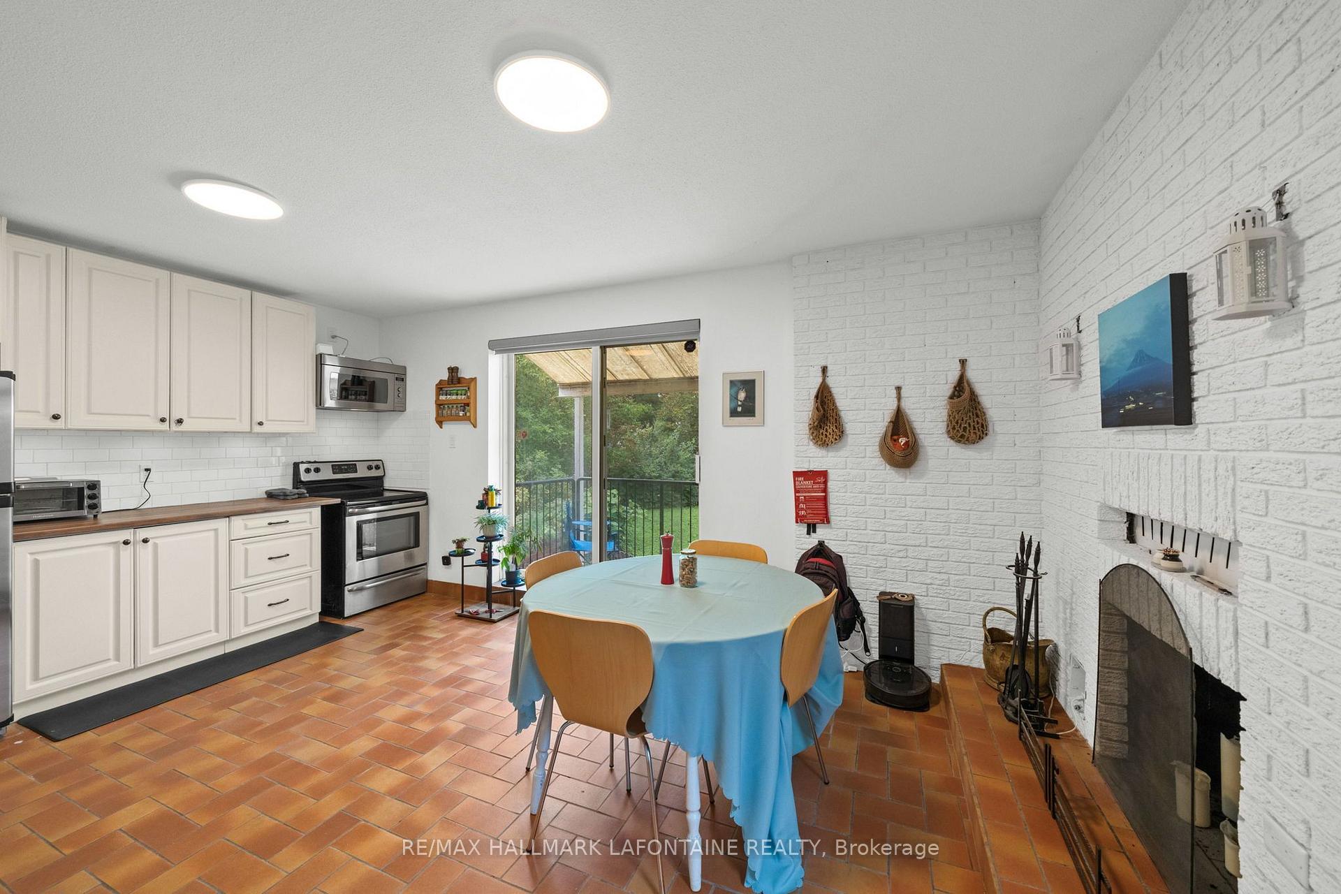 Photo 28 of 828 Roseview Avenue, Ottawa, Britannia Heights — HOMEH