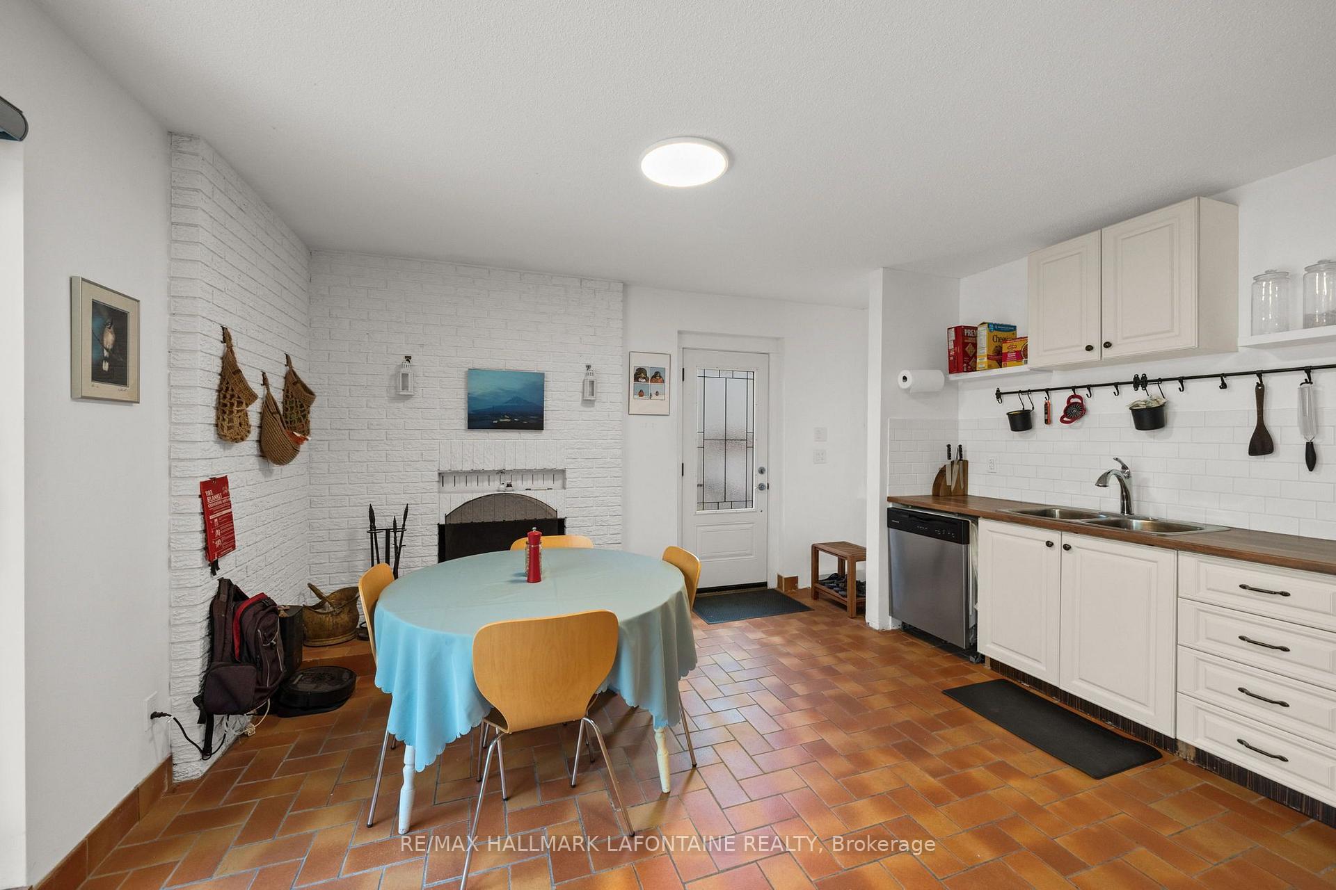 Photo 29 of 828 Roseview Avenue, Ottawa, Britannia Heights — HOMEH
