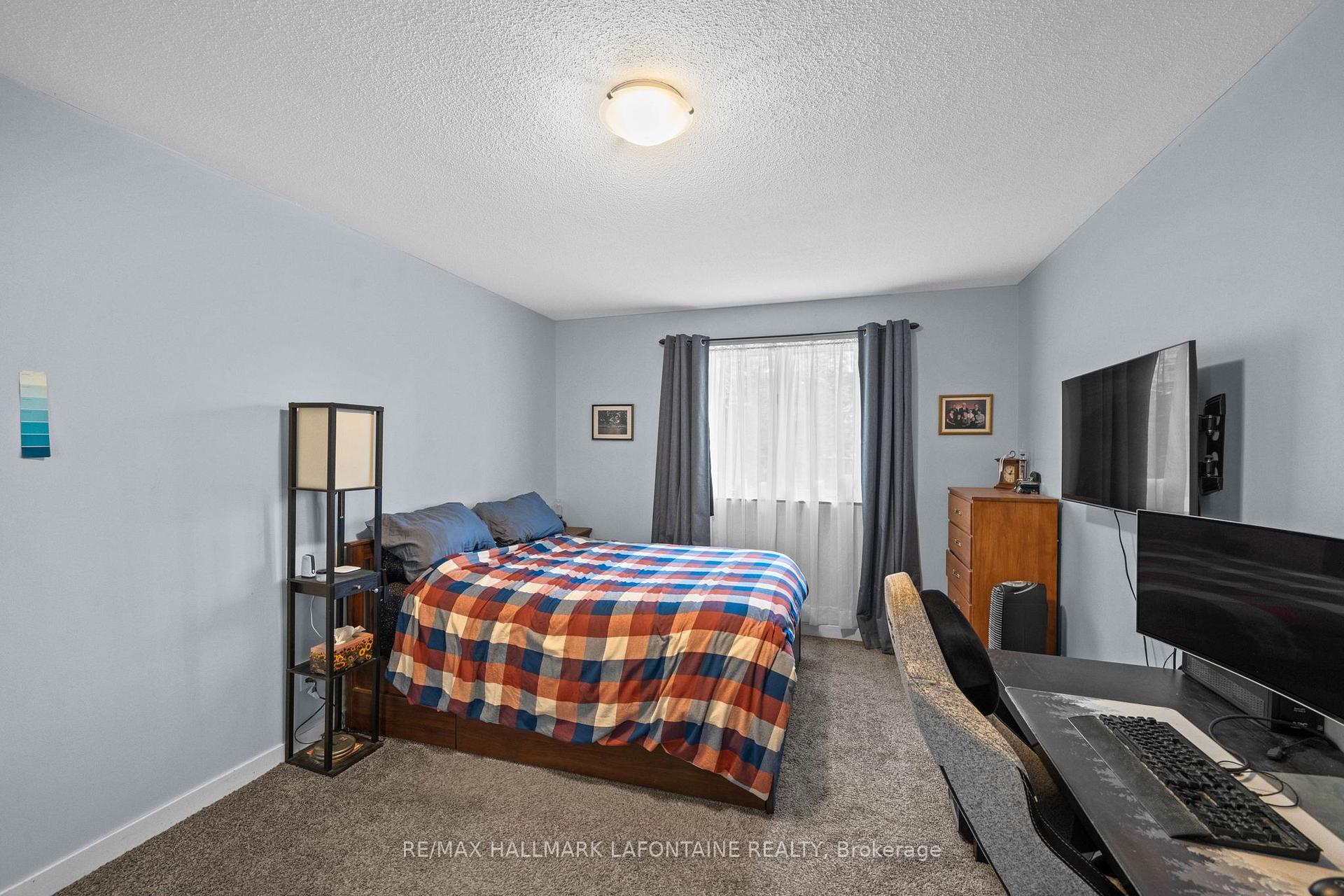 Photo 31 of 828 Roseview Avenue, Ottawa, Britannia Heights — HOMEH