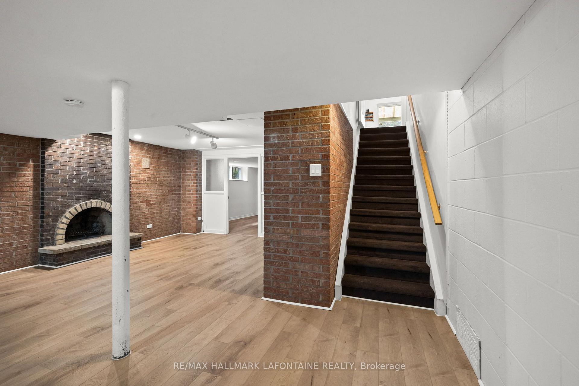 Photo 34 of 828 Roseview Avenue, Ottawa, Britannia Heights — HOMEH