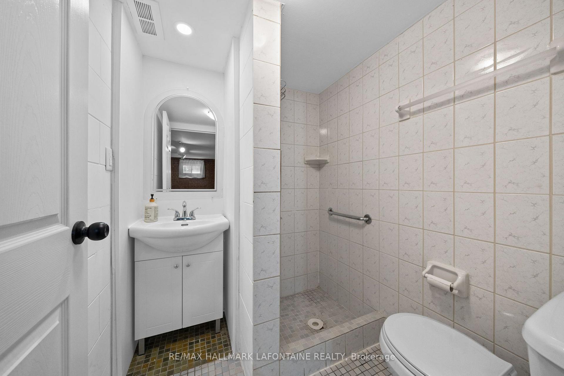 Photo 42 of 828 Roseview Avenue, Ottawa, Britannia Heights — HOMEH