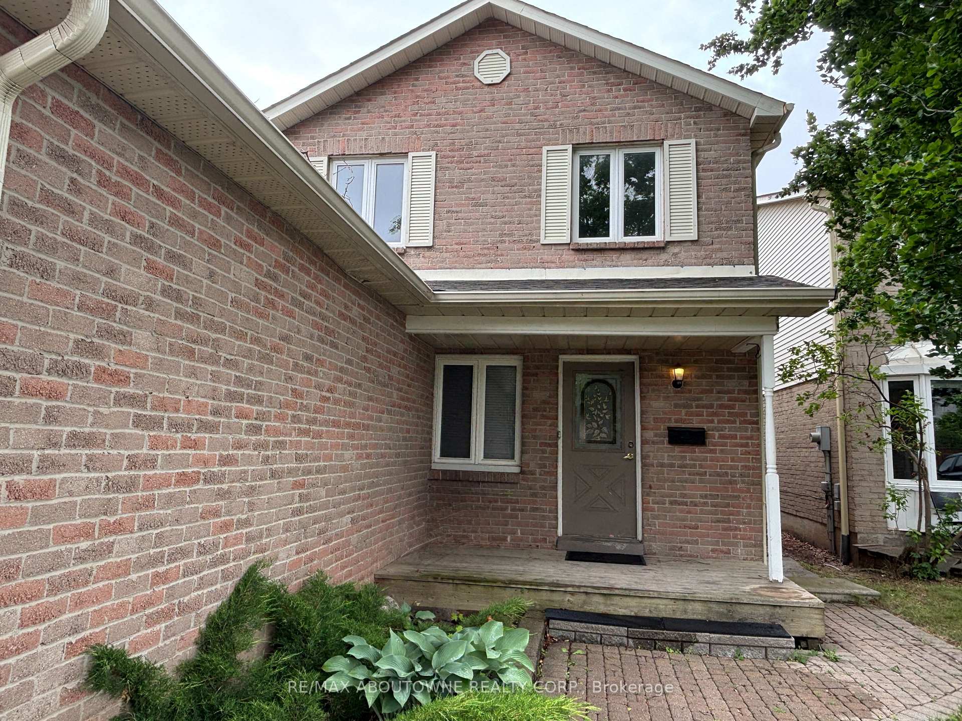 Photo 5 of 3072 Patrick Crescent, Mississauga, Meadowvale — HOMEH