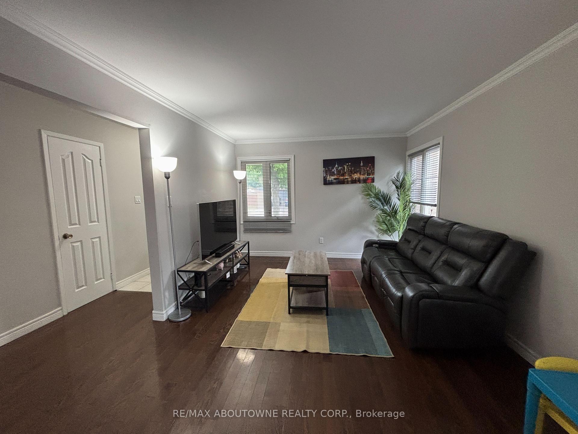 Photo 6 of 3072 Patrick Crescent, Mississauga, Meadowvale — HOMEH