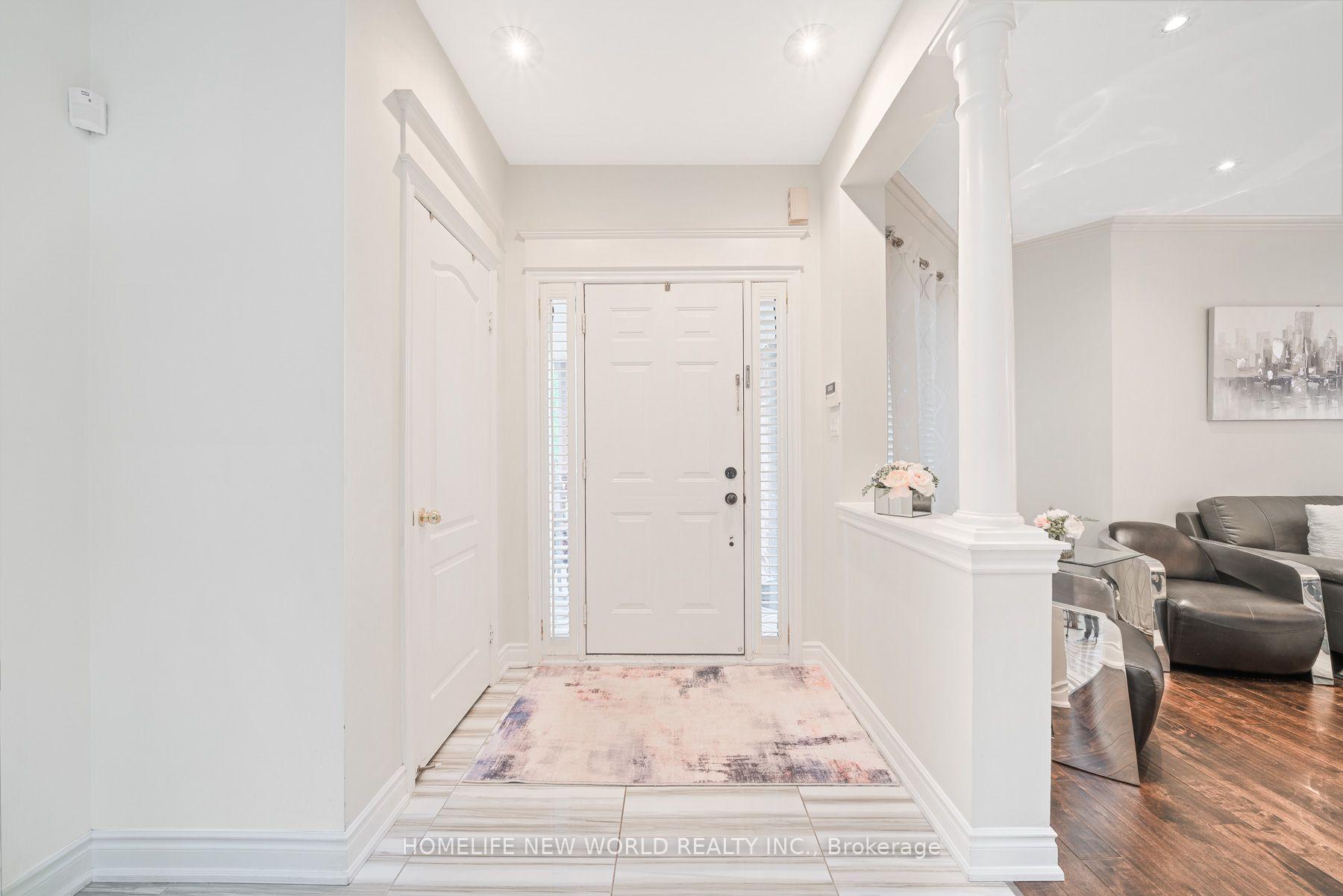 Photo 4 of 397 Hewitt Circle, Newmarket, Summerhill Estates — HOMEH