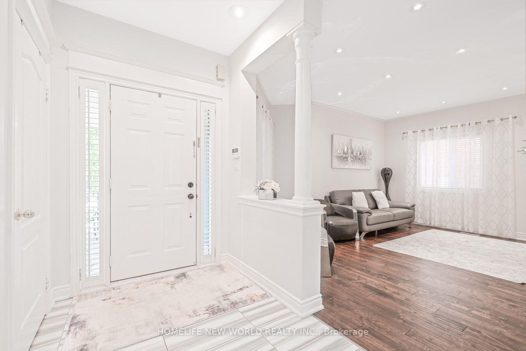 Photo 5 of 397 Hewitt Circle, Newmarket, Summerhill Estates — HOMEH