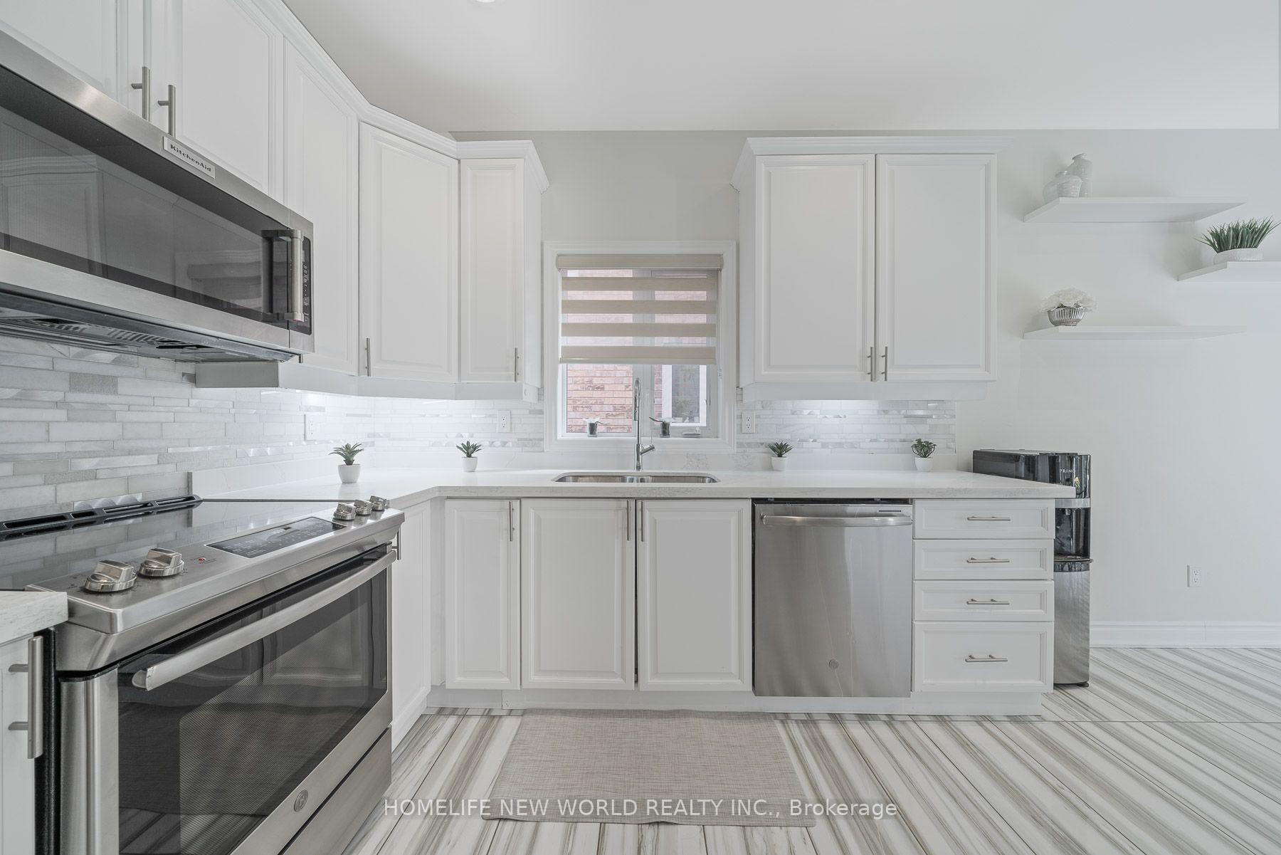 Photo 10 of 397 Hewitt Circle, Newmarket, Summerhill Estates — HOMEH