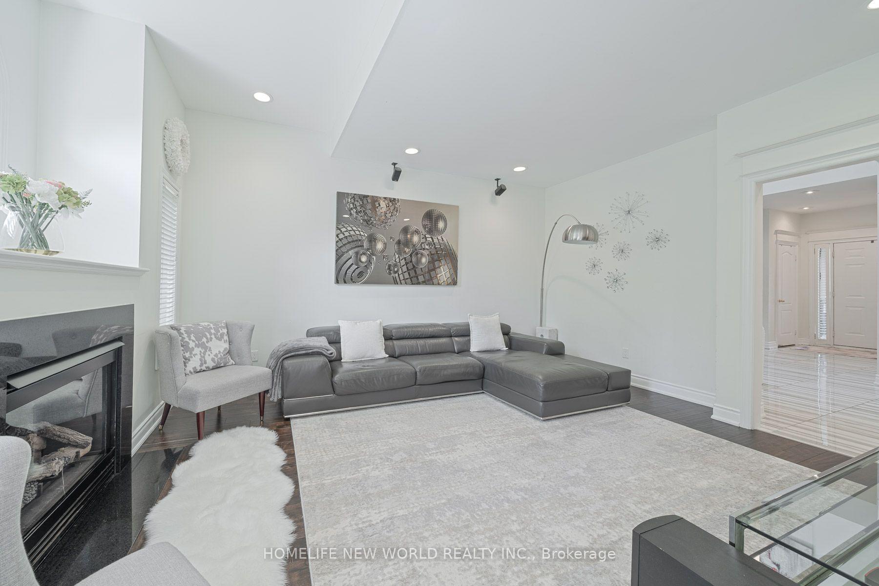 Photo 18 of 397 Hewitt Circle, Newmarket, Summerhill Estates — HOMEH