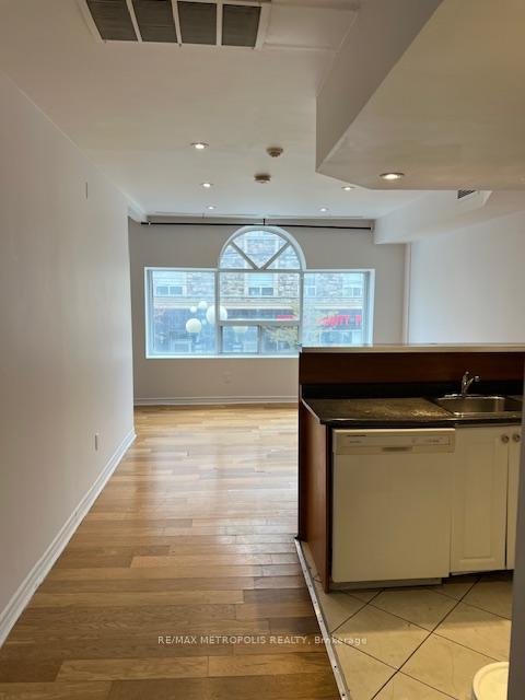 Front of Unit 4, 1431 & 1433 Gerrard Street E