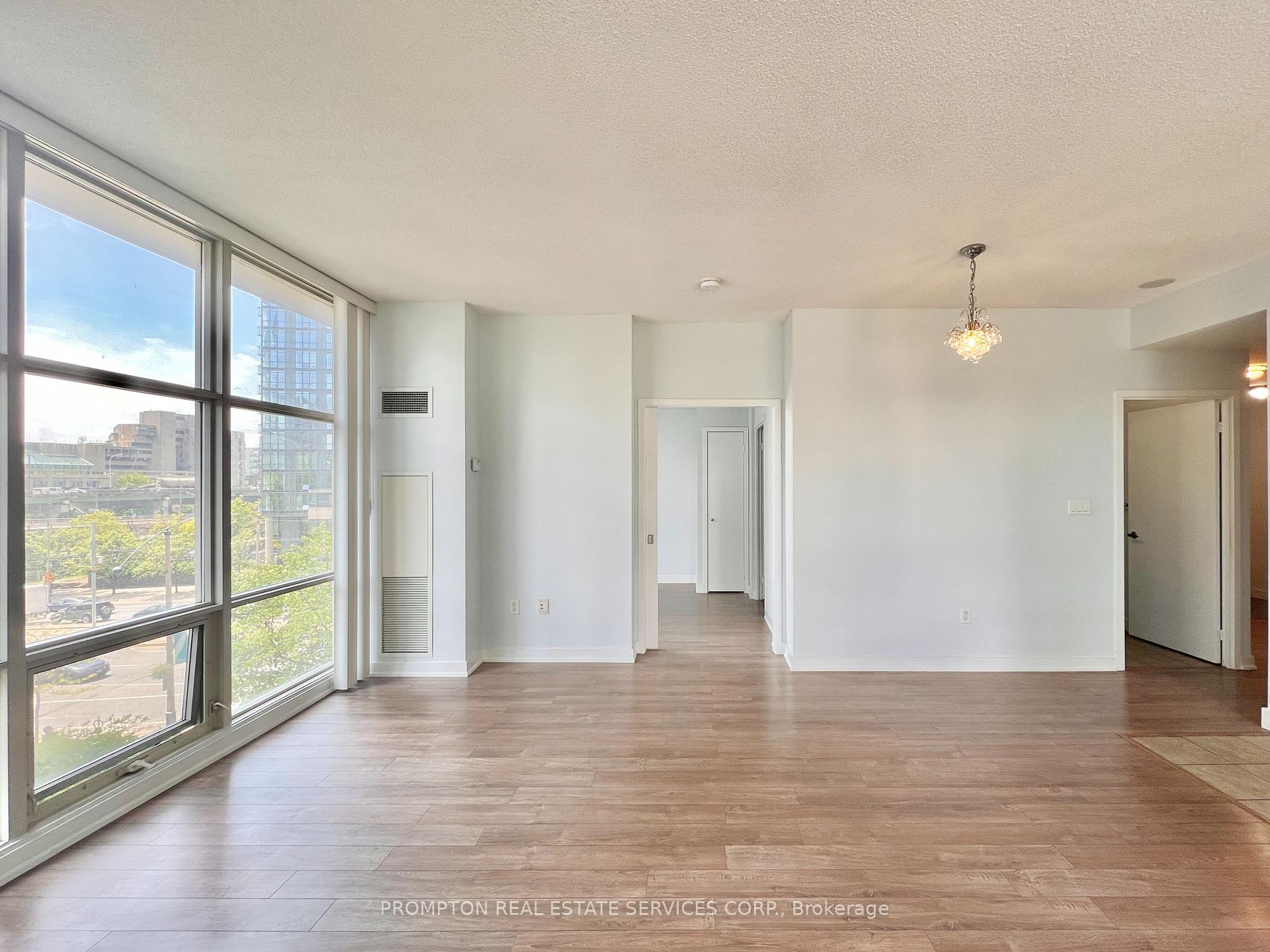 Photo 5 of Unit 203, 9 Spadina Avenue, Toronto, Waterfront Communities — HOMEH