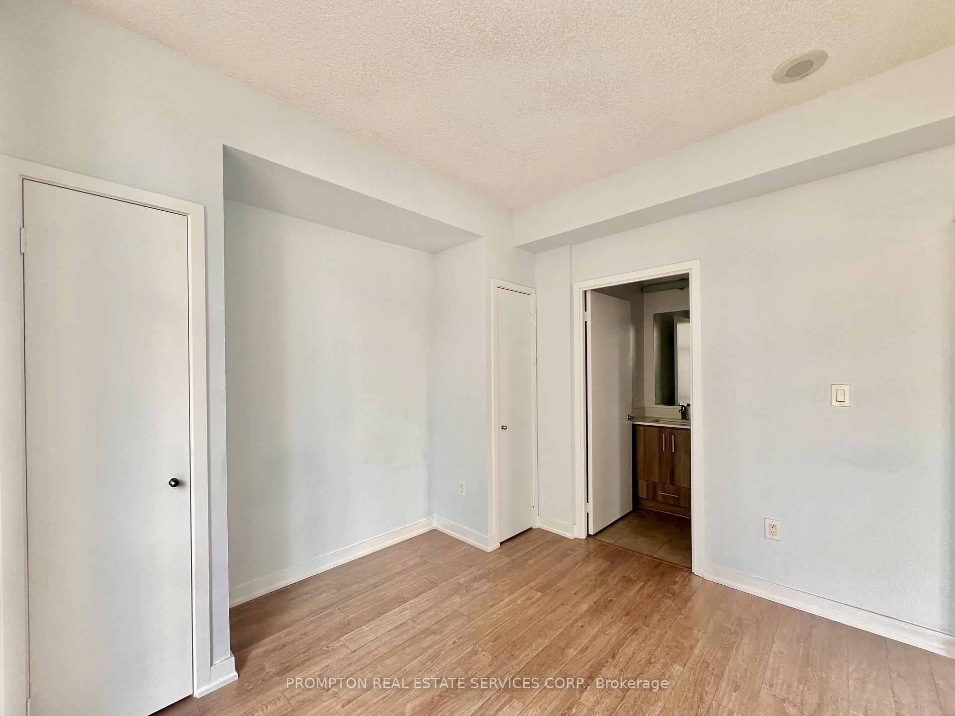 Photo 8 of Unit 203, 9 Spadina Avenue, Toronto, Waterfront Communities — HOMEH