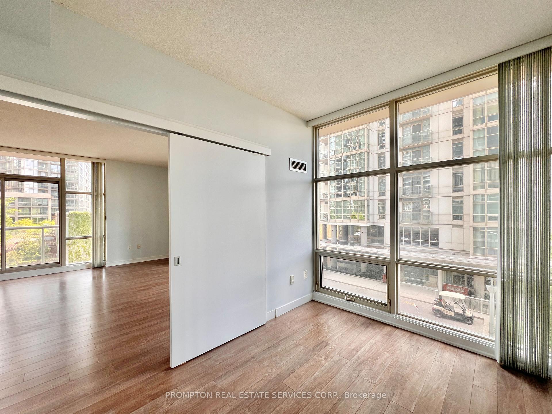 Photo 10 of Unit 203, 9 Spadina Avenue, Toronto, Waterfront Communities — HOMEH