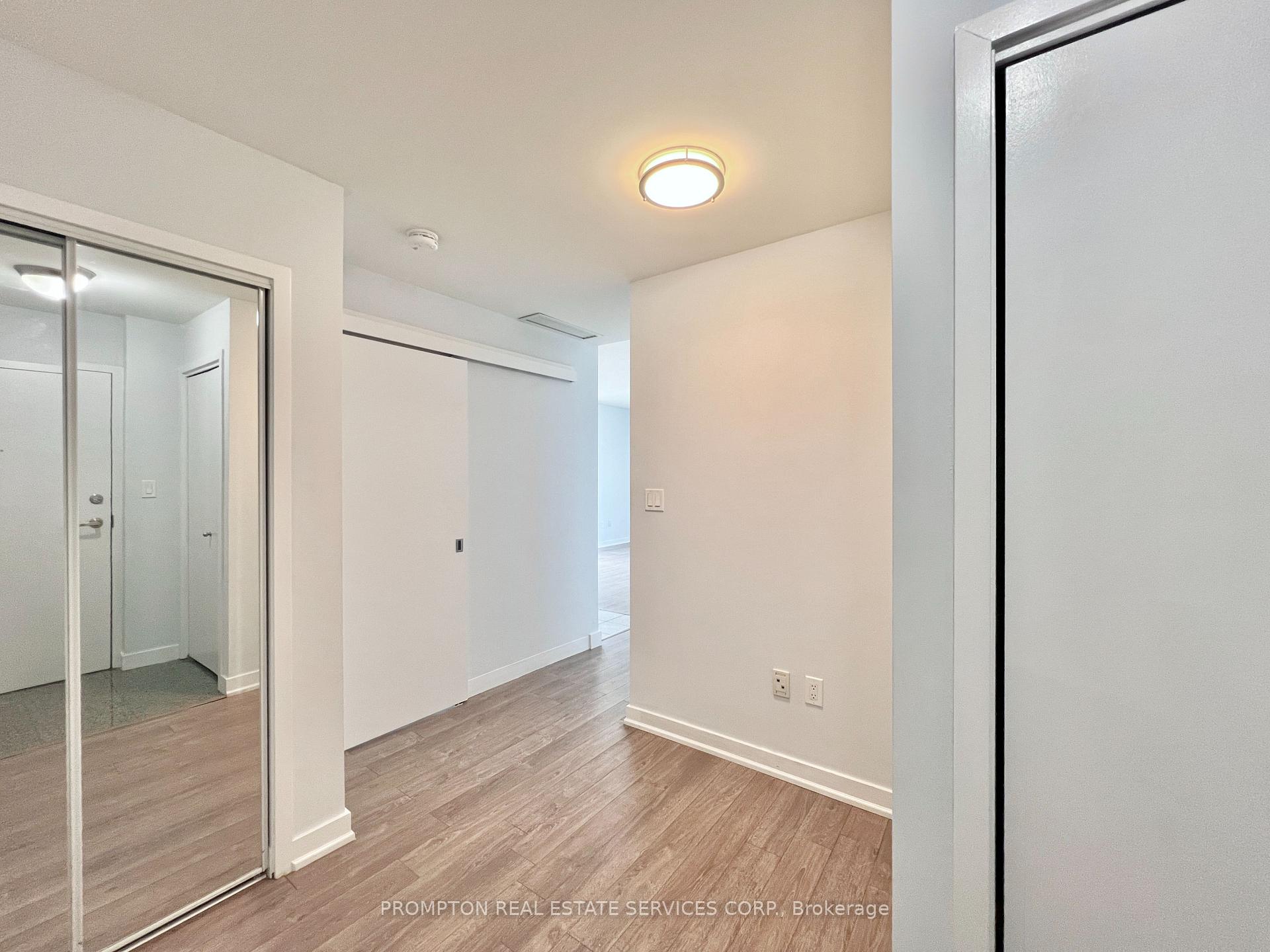 Photo 17 of Unit 203, 9 Spadina Avenue, Toronto, Waterfront Communities — HOMEH
