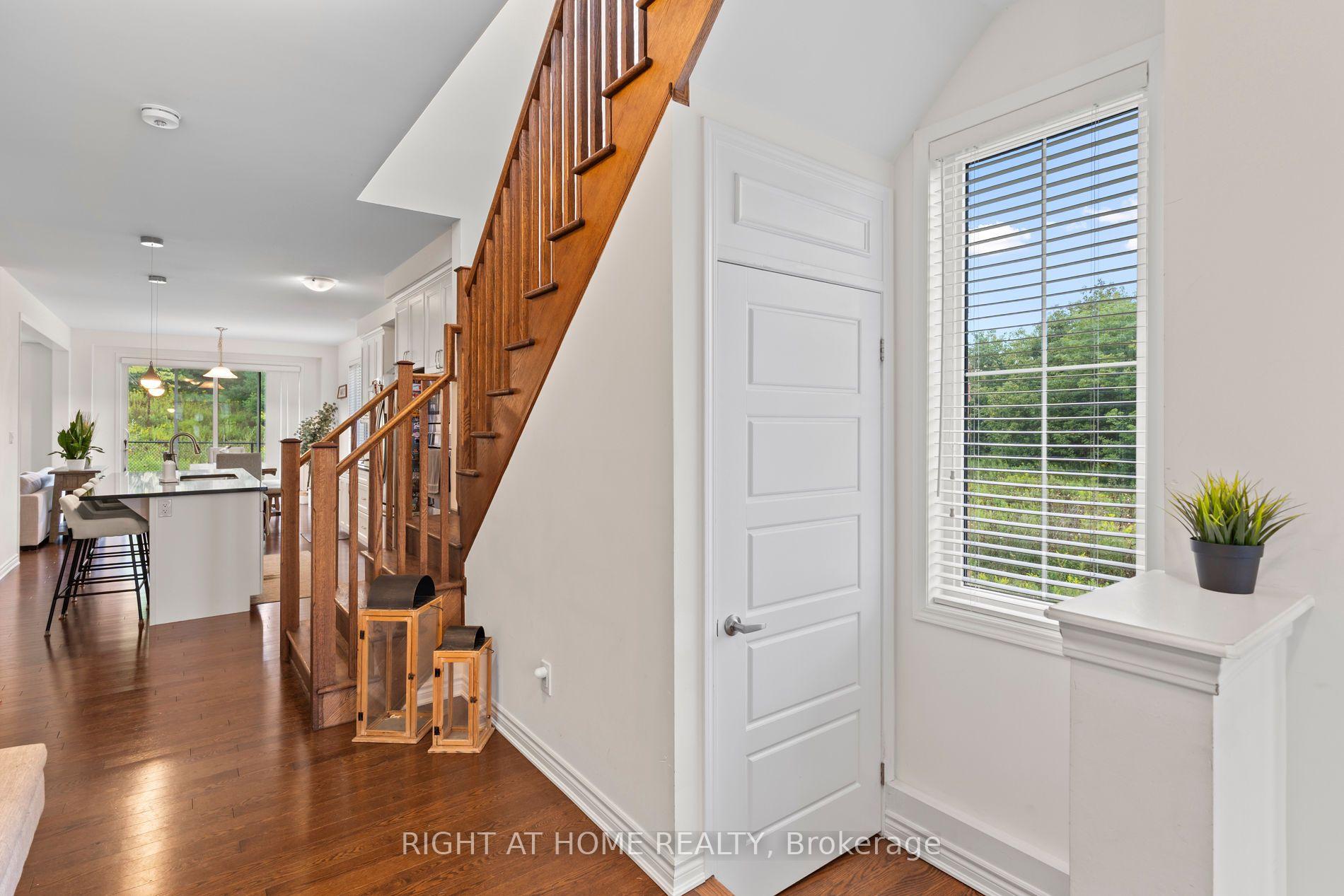 Photo 13 of 404 Equestrian Way, Cambridge, Hagey — HOMEH