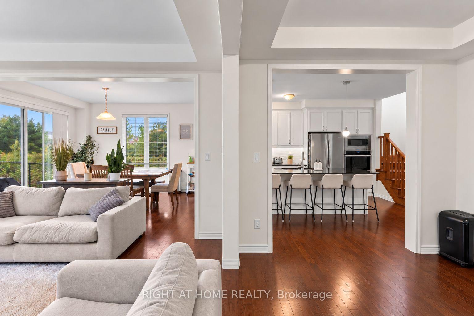 Photo 31 of 404 Equestrian Way, Cambridge, Hagey — HOMEH