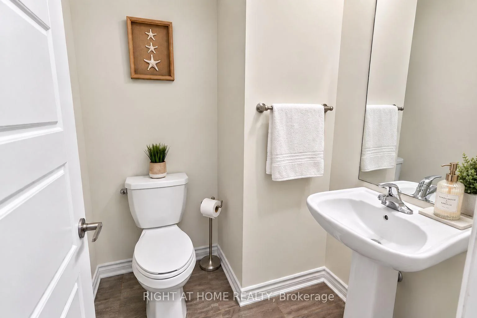 Photo 58 of 404 Equestrian Way, Cambridge, Hagey — HOMEH