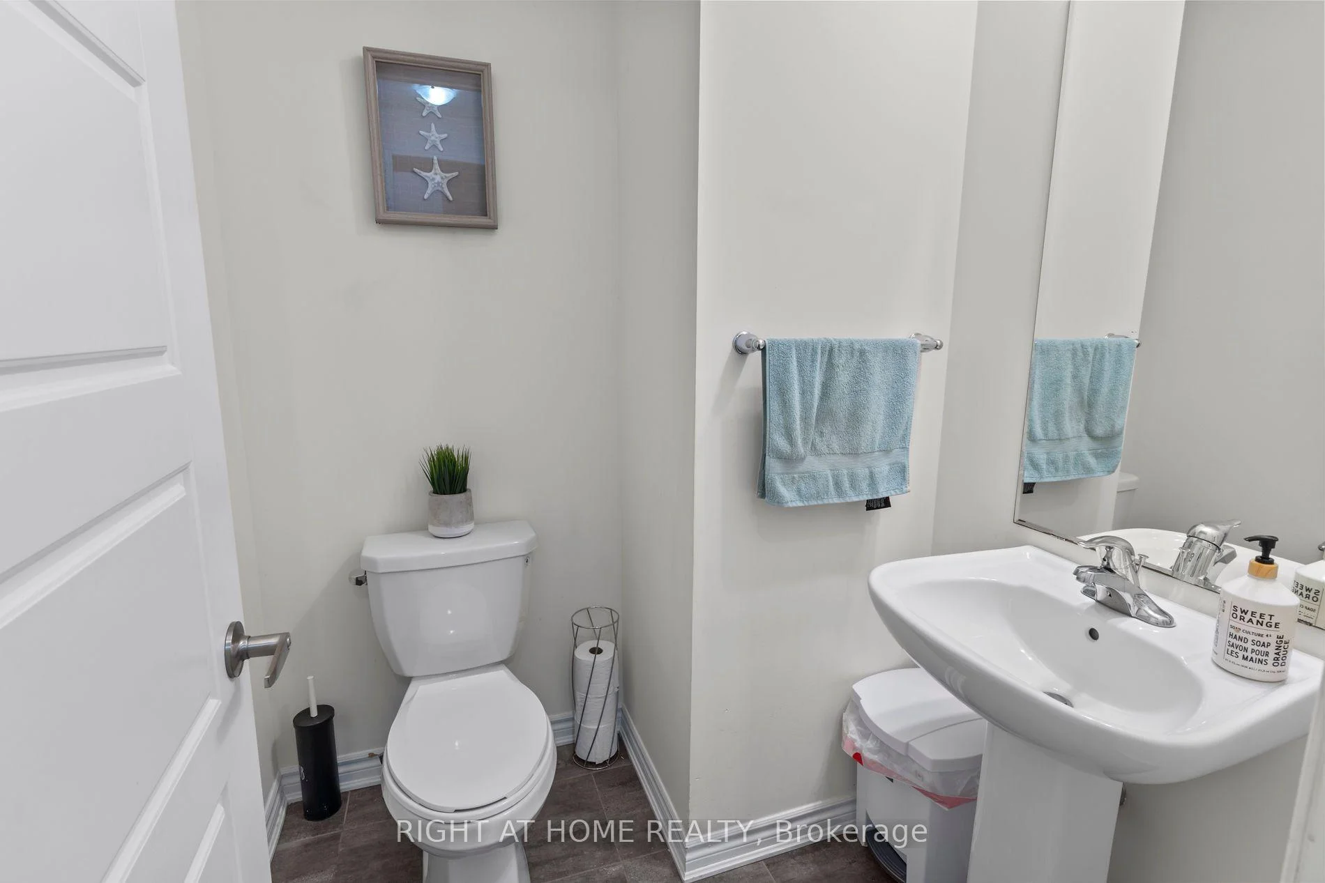 Photo 62 of 404 Equestrian Way, Cambridge, Hagey — HOMEH
