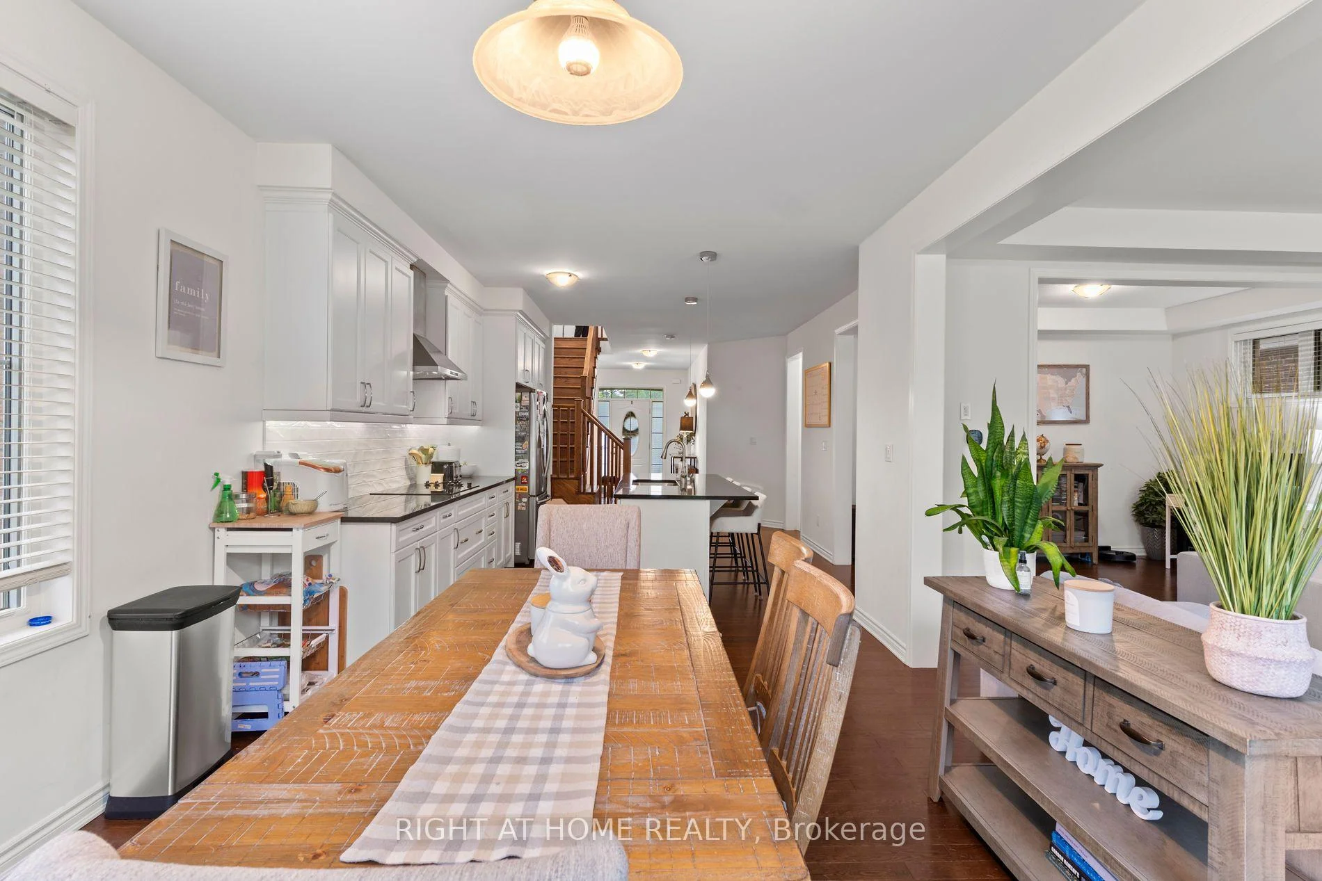 Photo 99 of 404 Equestrian Way, Cambridge, Hagey — HOMEH