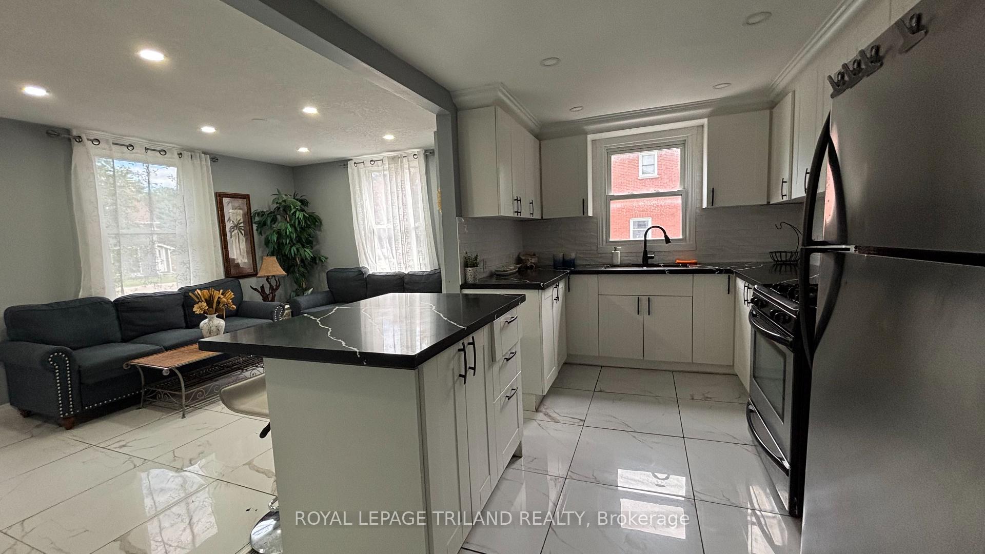 Photo 3 of Unit Main, 332 Colborne Street, Central Elgin, Port Stanley — HOMEH
