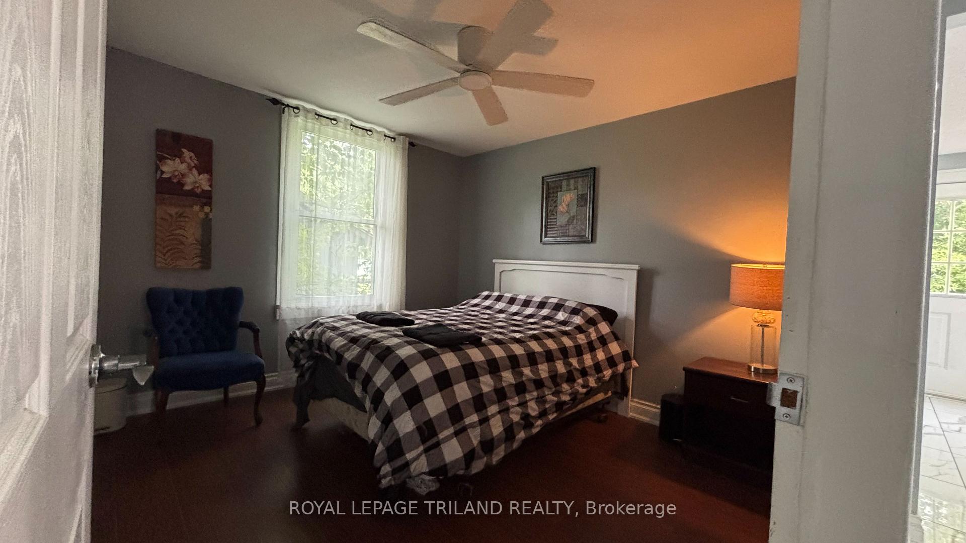 Photo 4 of Unit Main, 332 Colborne Street, Central Elgin, Port Stanley — HOMEH