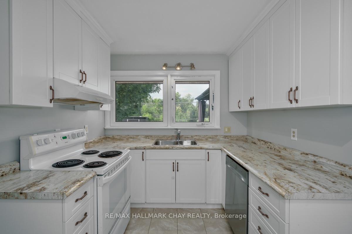 Photo 13 of 262 Bellevue Street, Peterborough, Northcrest Ward 5 — HOMEH