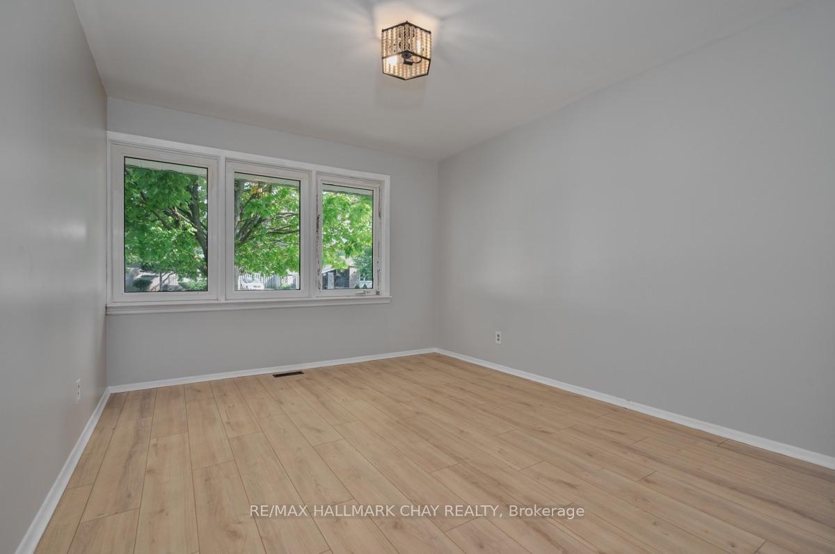 Photo 20 of 262 Bellevue Street, Peterborough, Northcrest Ward 5 — HOMEH