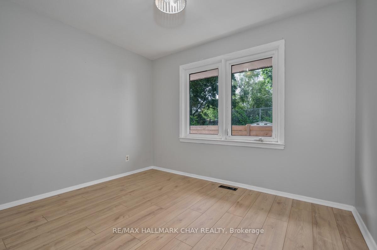 Photo 21 of 262 Bellevue Street, Peterborough, Northcrest Ward 5 — HOMEH