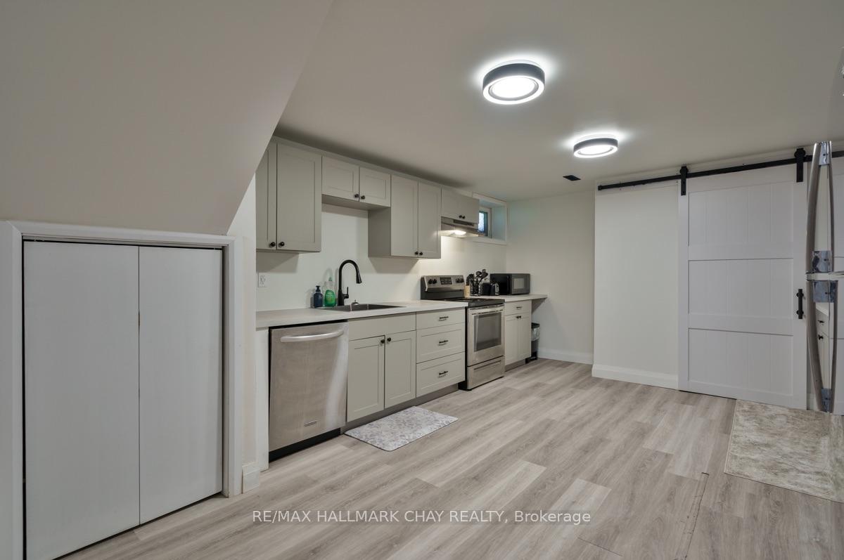 Photo 23 of 262 Bellevue Street, Peterborough, Northcrest Ward 5 — HOMEH