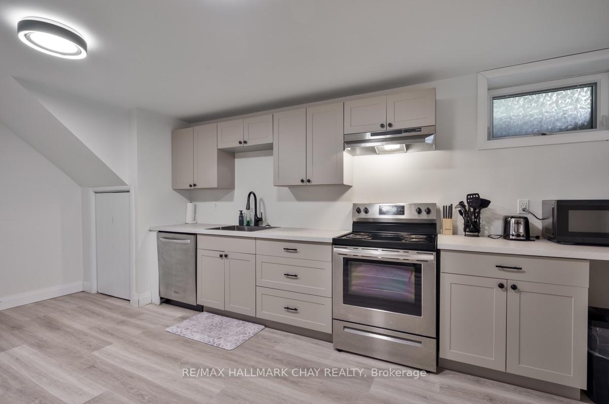 Photo 27 of 262 Bellevue Street, Peterborough, Northcrest Ward 5 — HOMEH