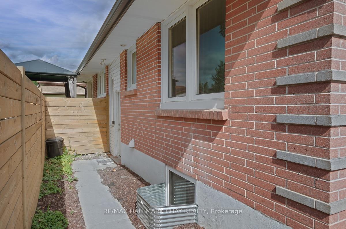 Photo 37 of 262 Bellevue Street, Peterborough, Northcrest Ward 5 — HOMEH