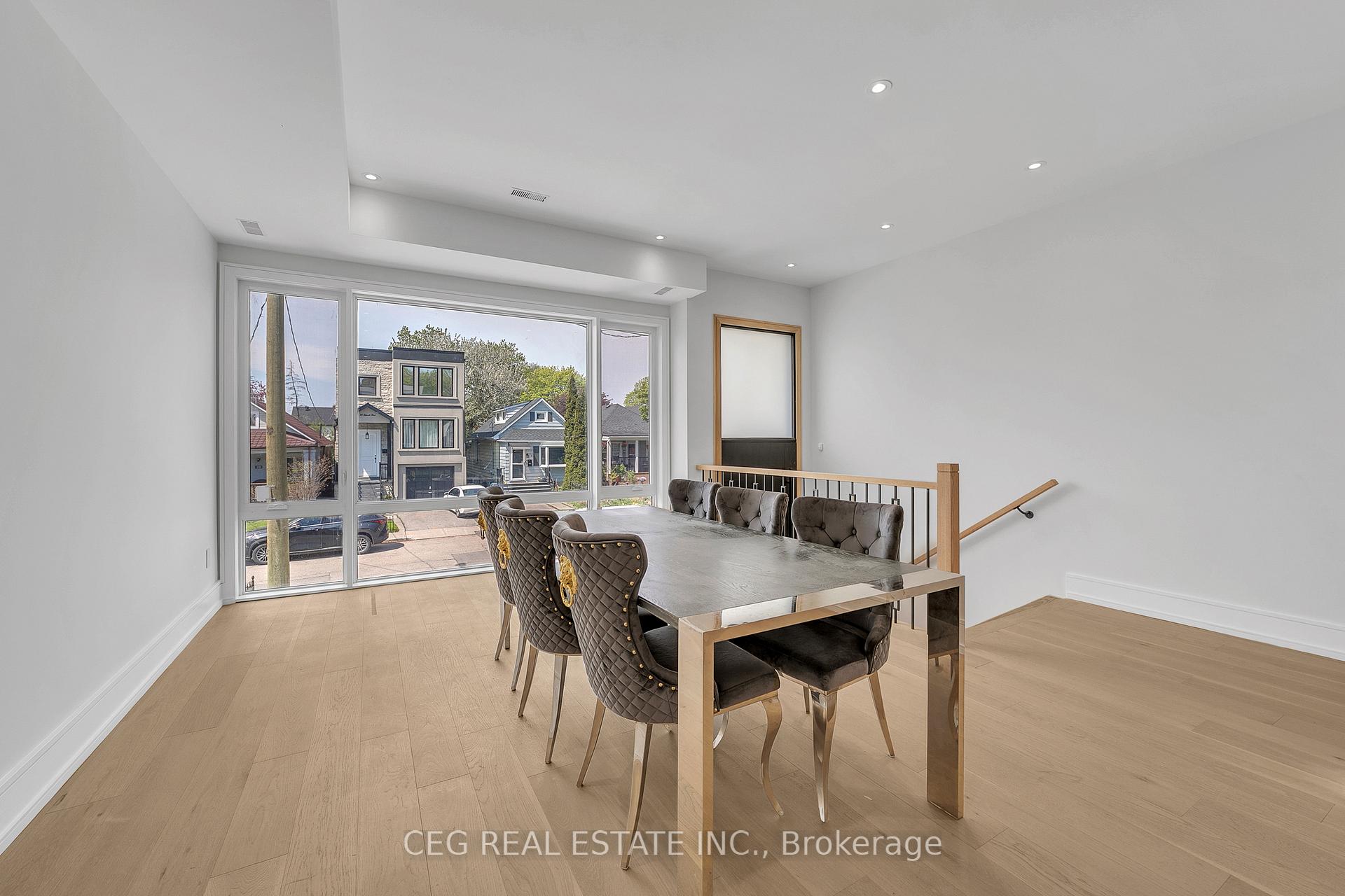 Photo 13 of 21 Sixteenth Street, Etobicoke, New Toronto — HOMEH