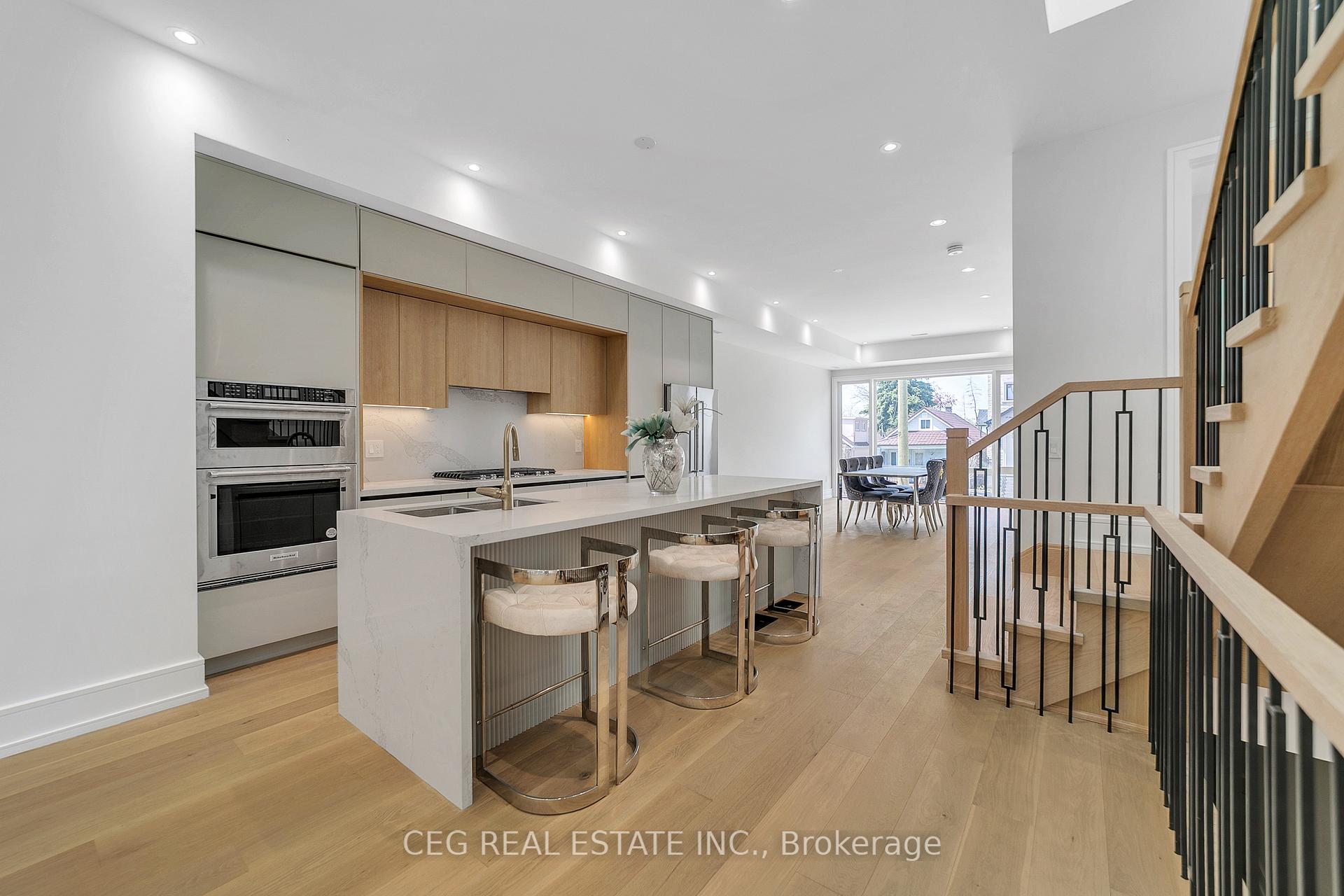 Photo 27 of 21 Sixteenth Street, Etobicoke, New Toronto — HOMEH