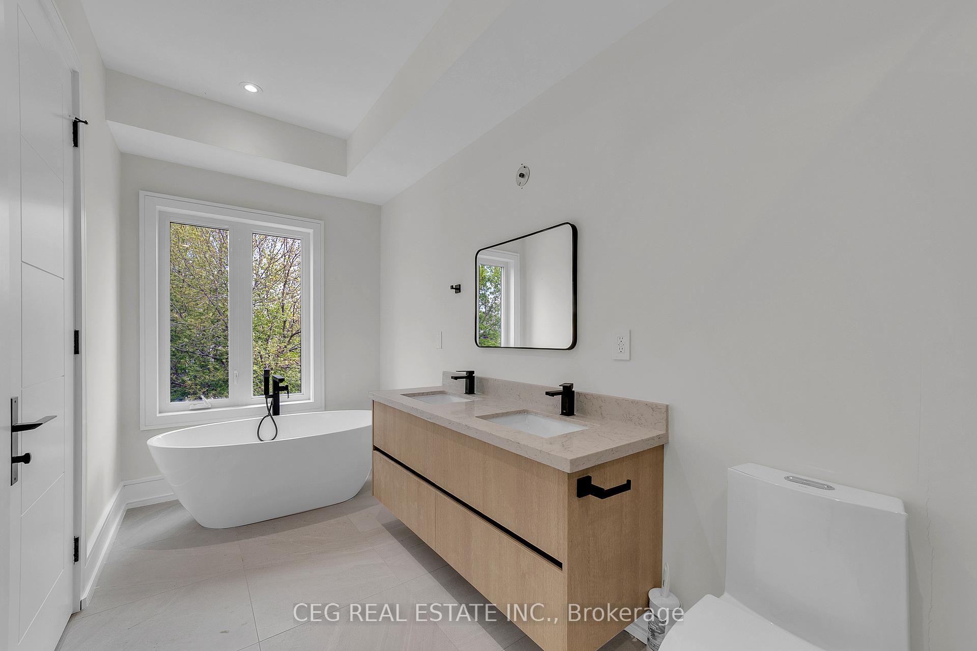 Photo 37 of 21 Sixteenth Street, Etobicoke, New Toronto — HOMEH