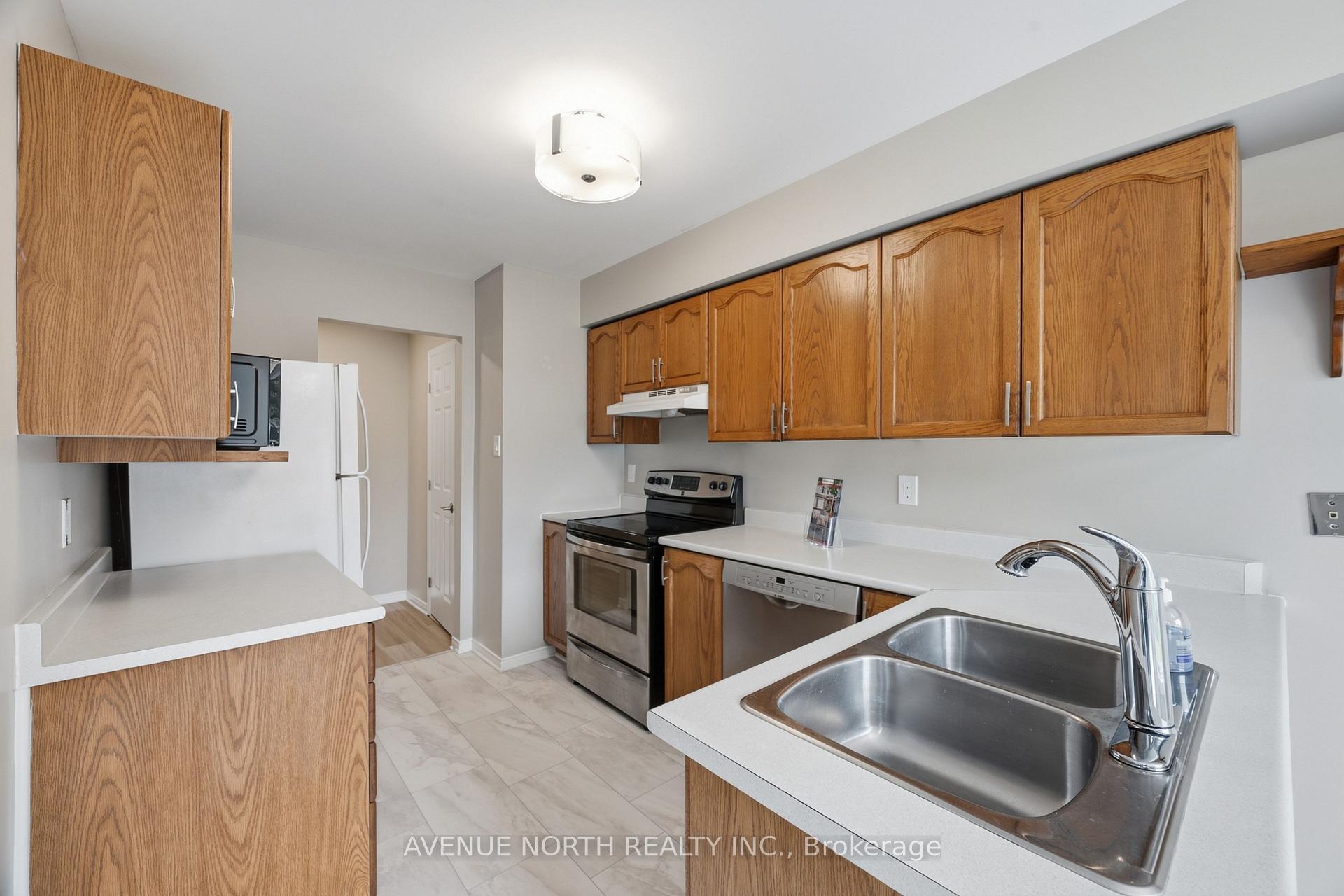 Photo 7 of 66 Woodgate Way, Ottawa, Barrhaven - Longfields — HOMEH