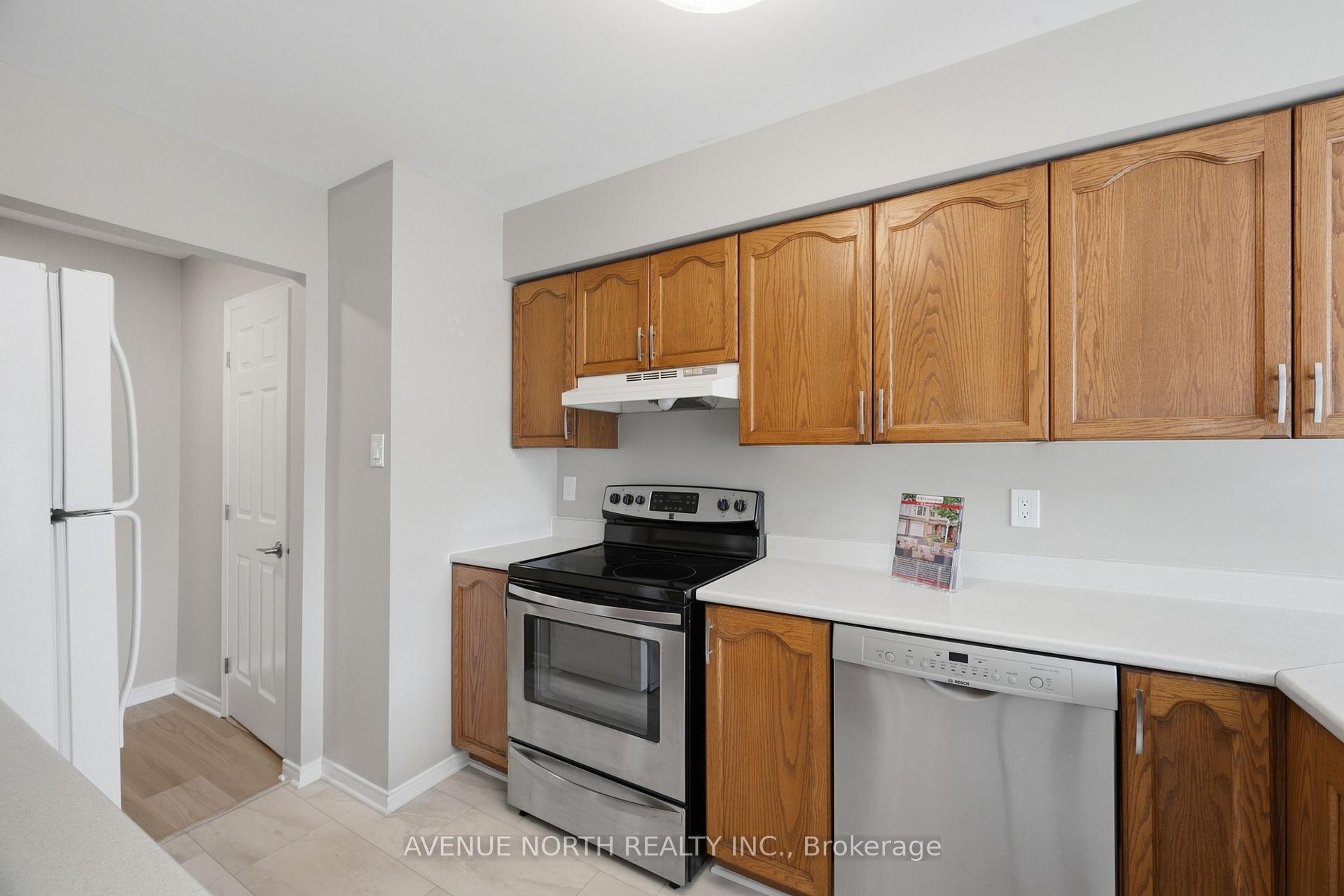 Photo 8 of 66 Woodgate Way, Ottawa, Barrhaven - Longfields — HOMEH