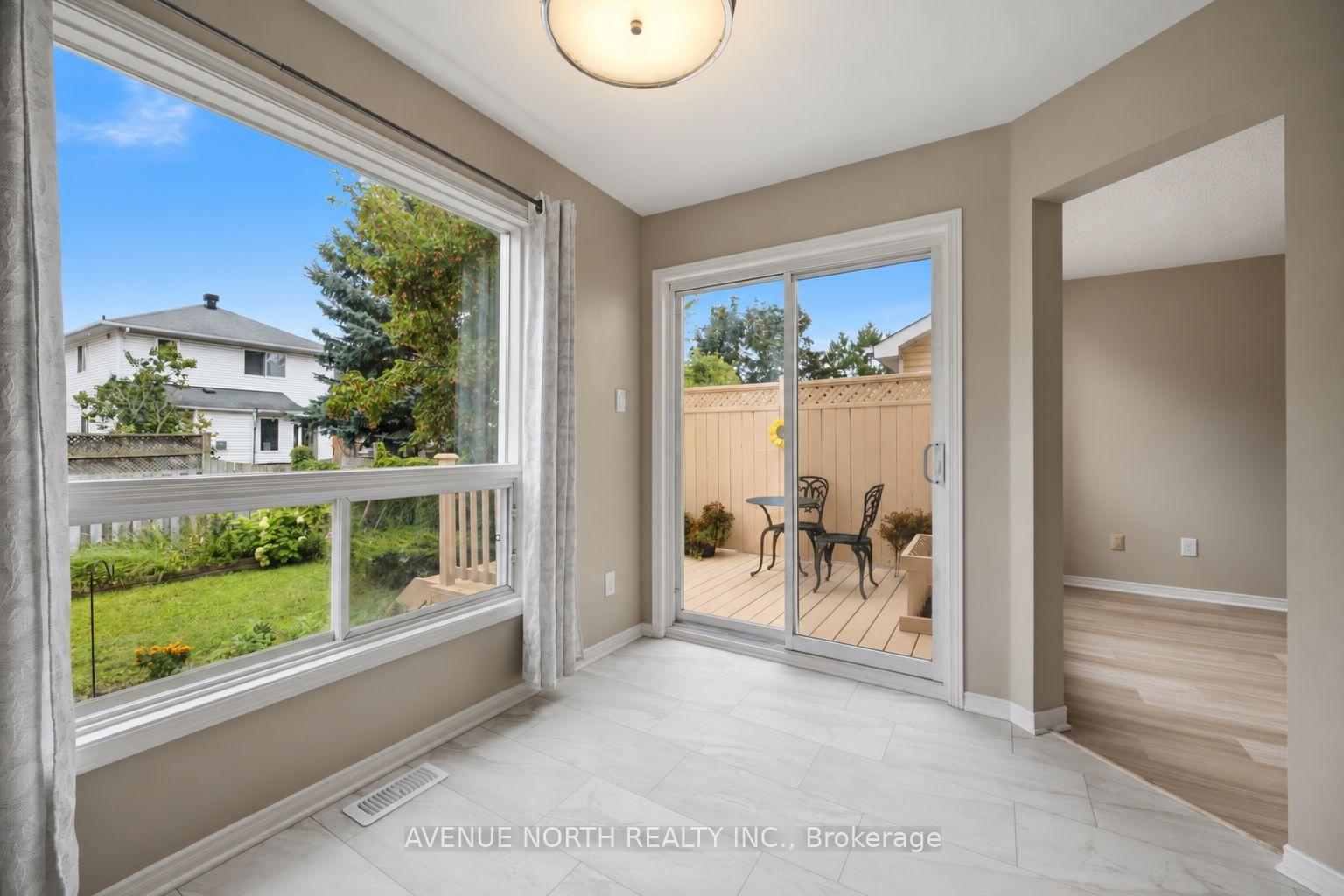Photo 12 of 66 Woodgate Way, Ottawa, Barrhaven - Longfields — HOMEH