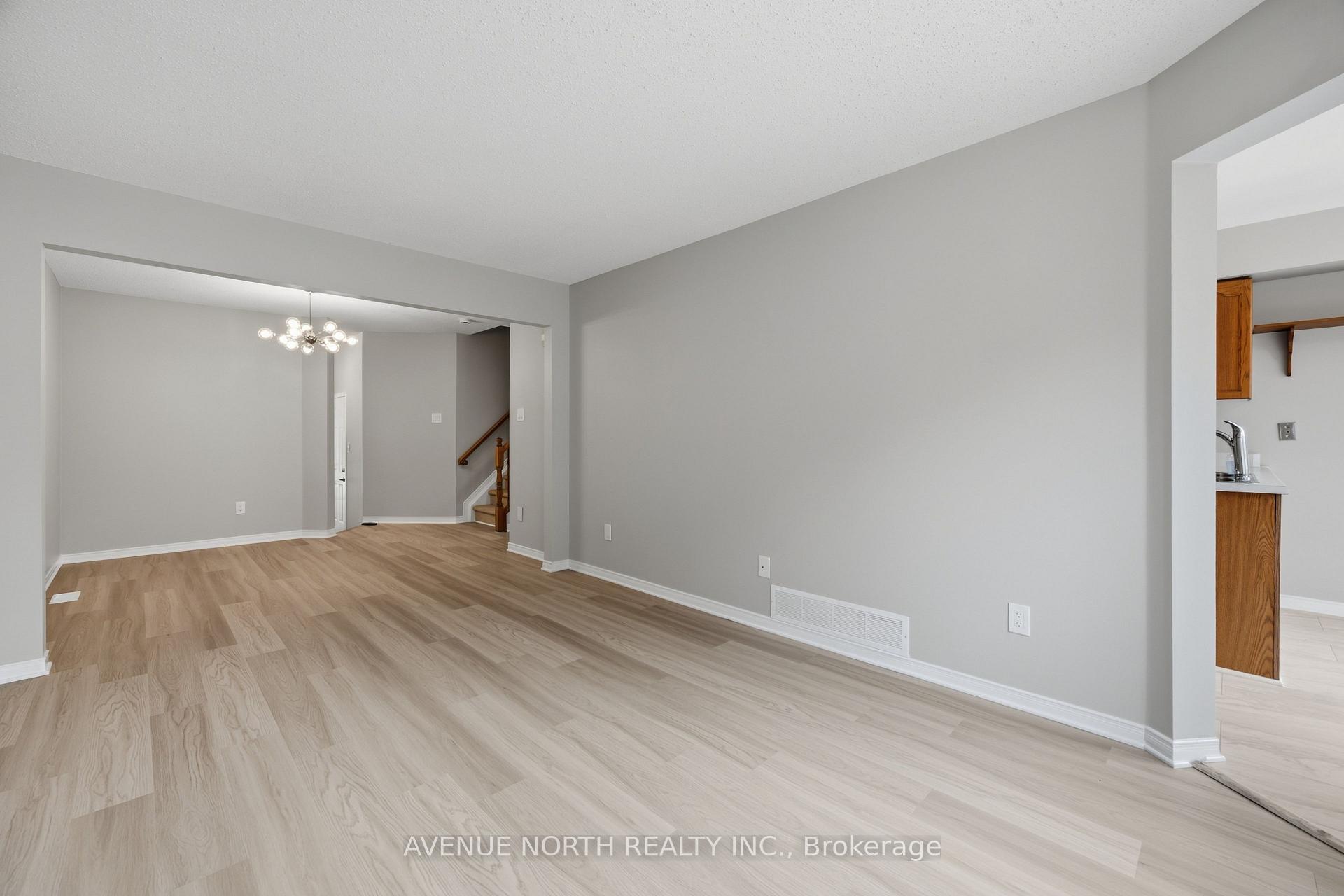 Photo 14 of 66 Woodgate Way, Ottawa, Barrhaven - Longfields — HOMEH
