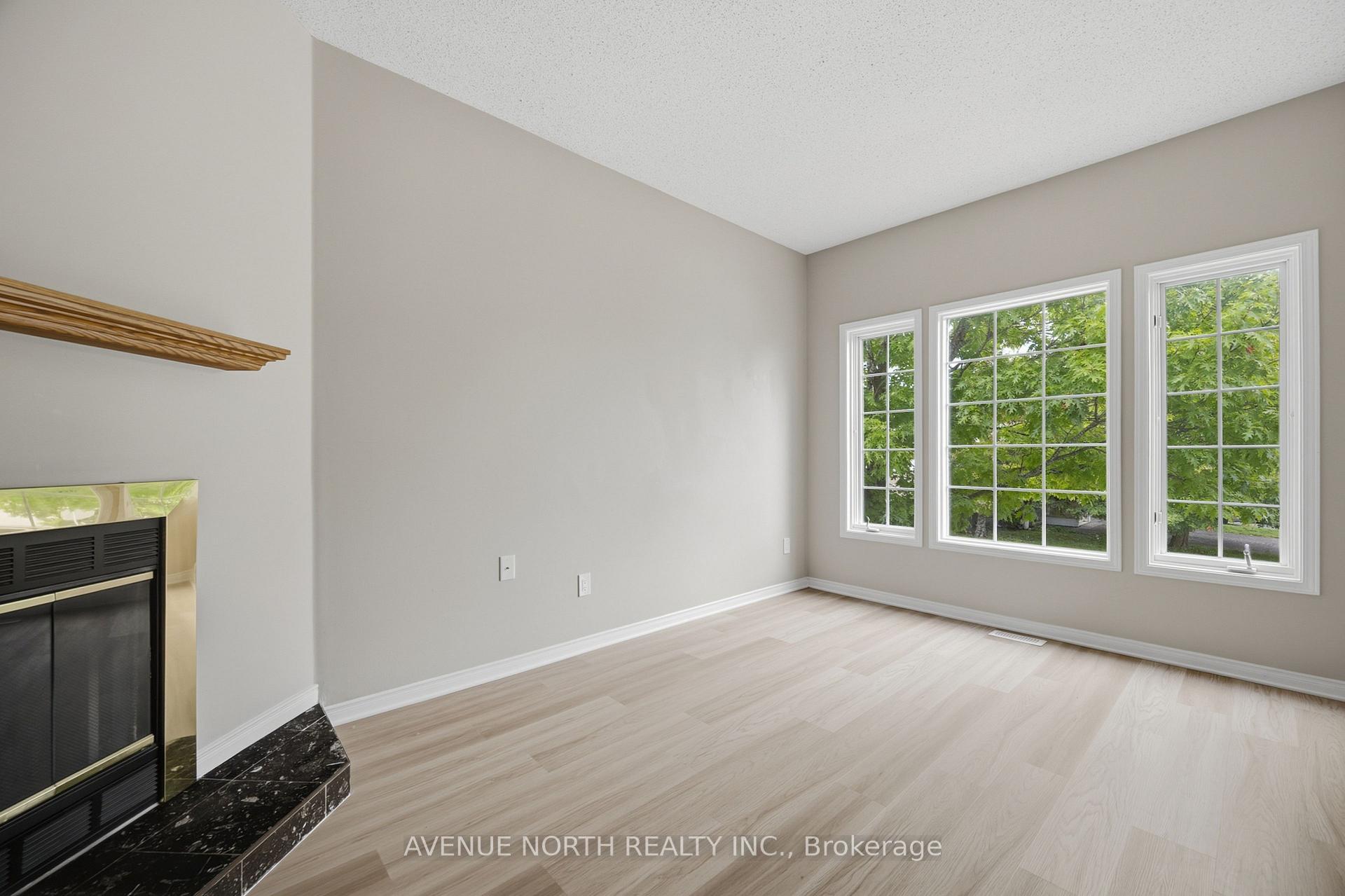 Photo 17 of 66 Woodgate Way, Ottawa, Barrhaven - Longfields — HOMEH