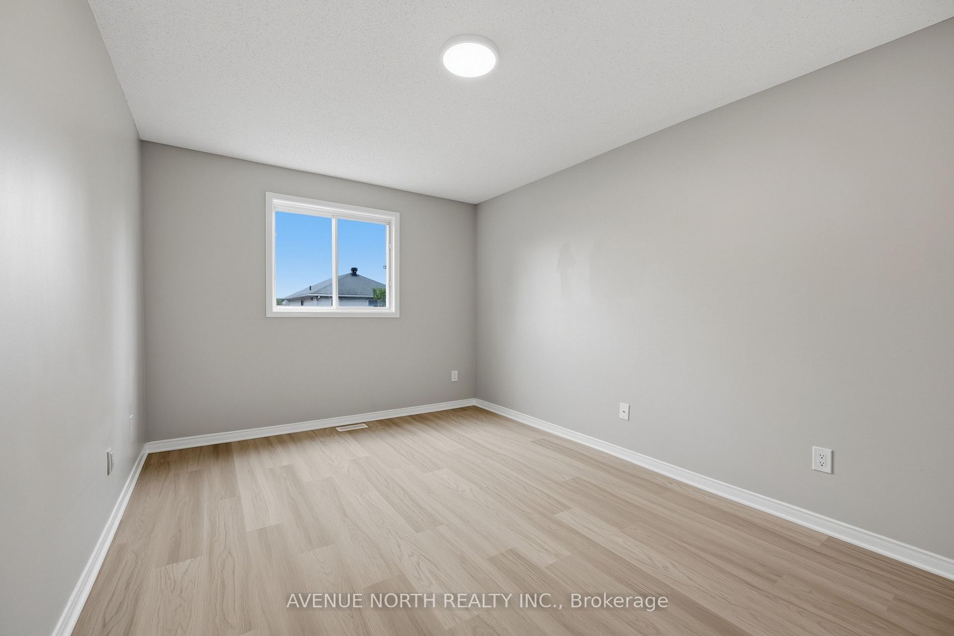Photo 23 of 66 Woodgate Way, Ottawa, Barrhaven - Longfields — HOMEH