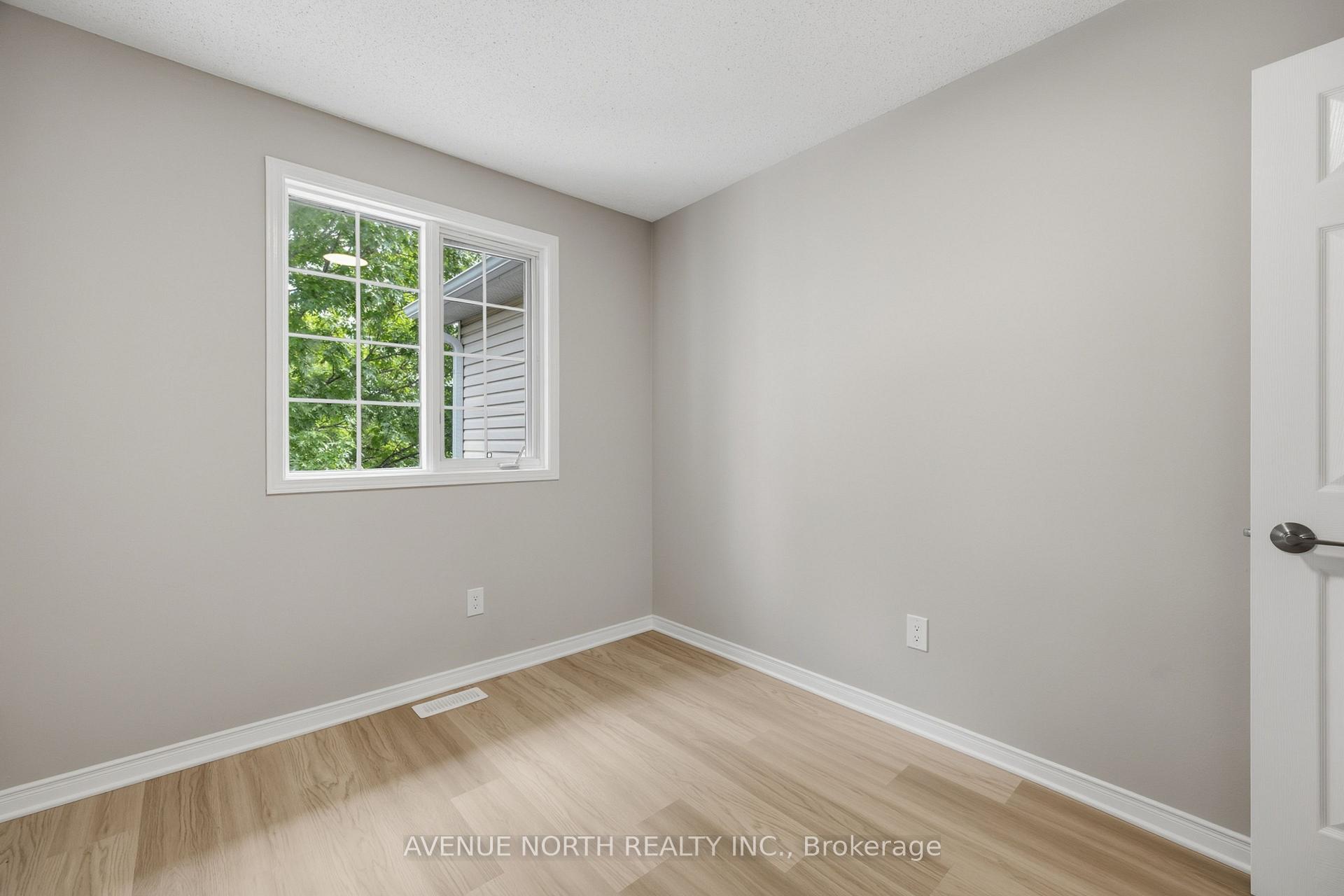 Photo 29 of 66 Woodgate Way, Ottawa, Barrhaven - Longfields — HOMEH