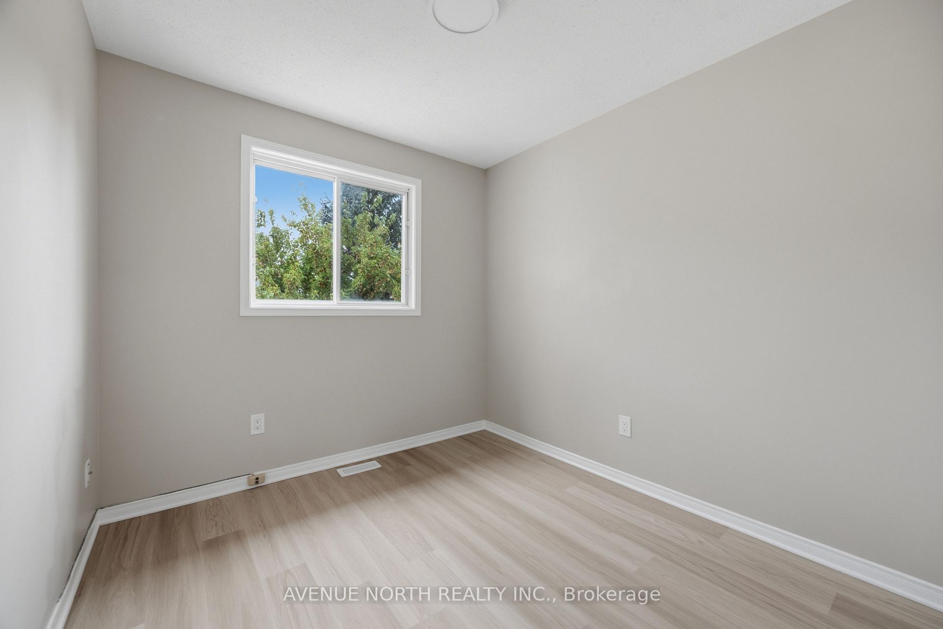 Photo 31 of 66 Woodgate Way, Ottawa, Barrhaven - Longfields — HOMEH
