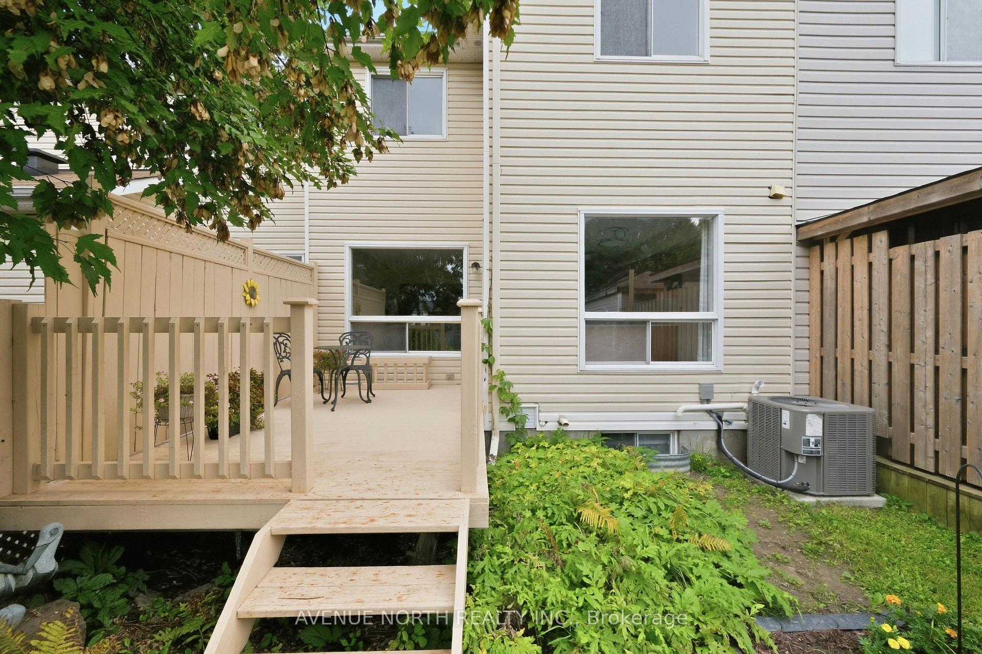 Photo 39 of 66 Woodgate Way, Ottawa, Barrhaven - Longfields — HOMEH