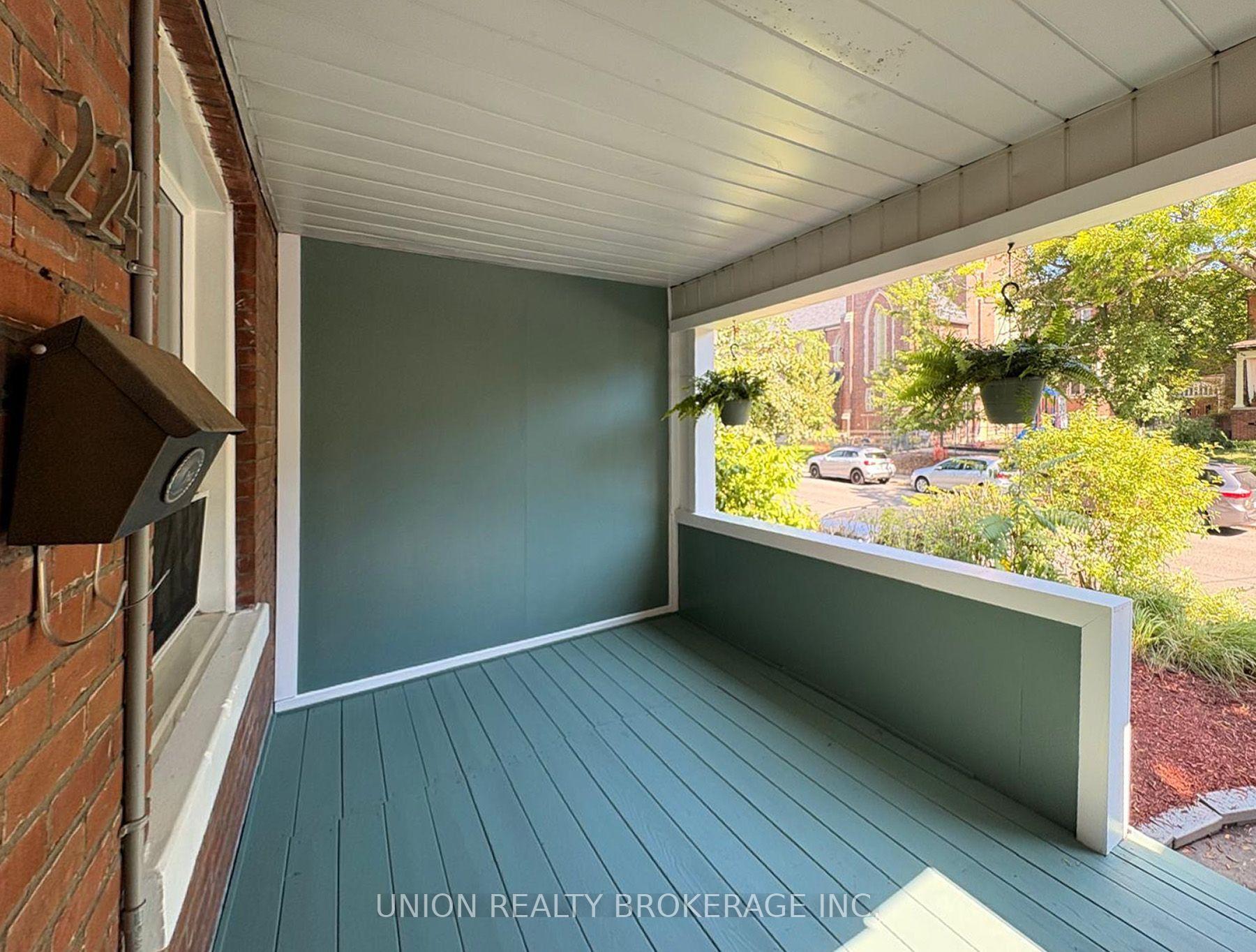Photo 3 of Unit Main & Upper, 224 Scarborough Road, Toronto, The Beaches — HOMEH