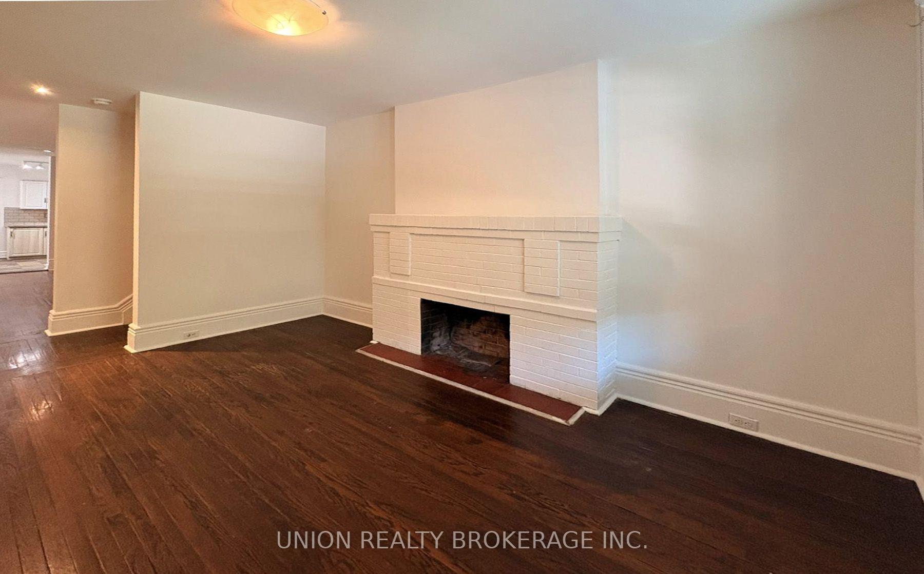 Photo 12 of Unit Main & Upper, 224 Scarborough Road, Toronto, The Beaches — HOMEH