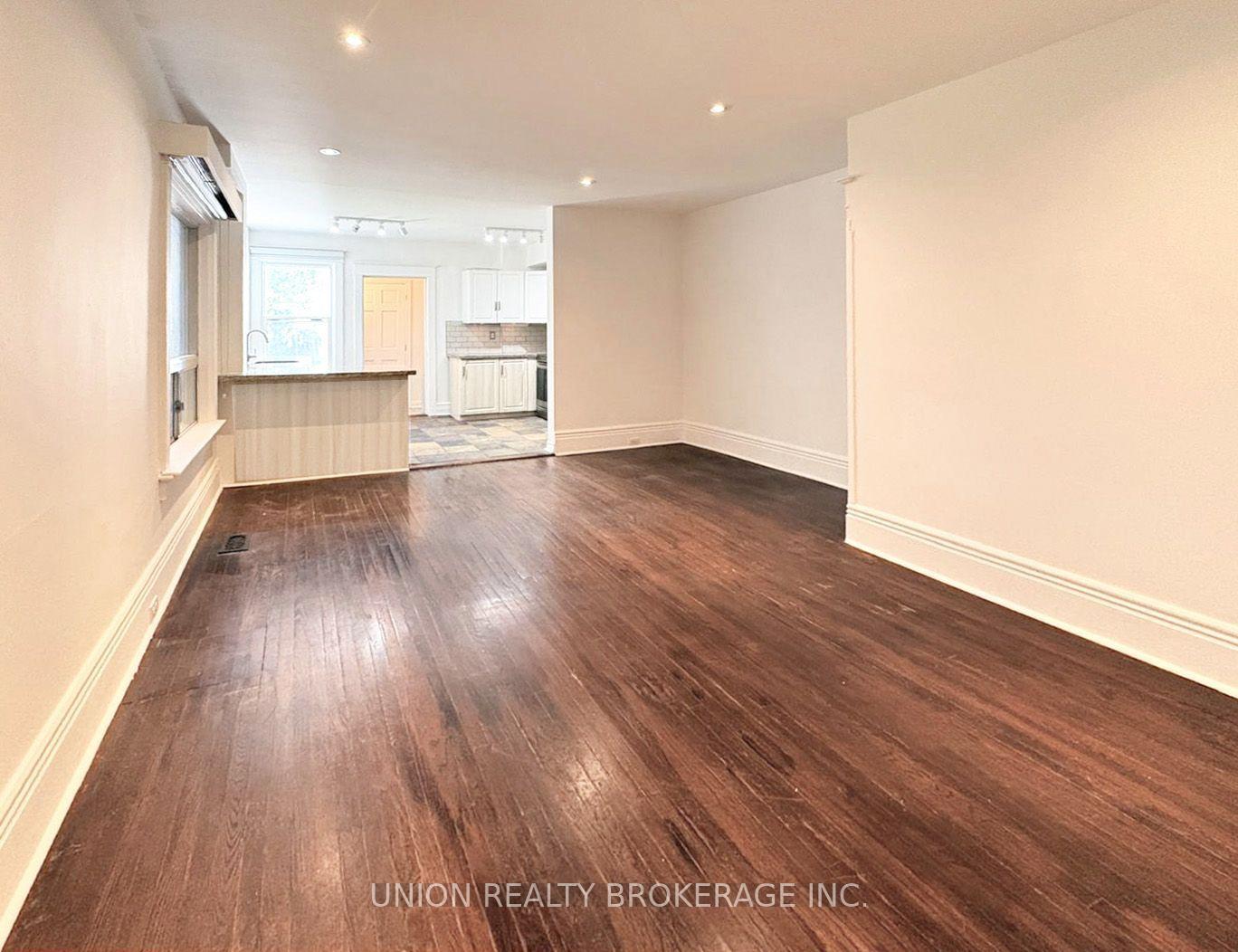 Photo 16 of Unit Main & Upper, 224 Scarborough Road, Toronto, The Beaches — HOMEH