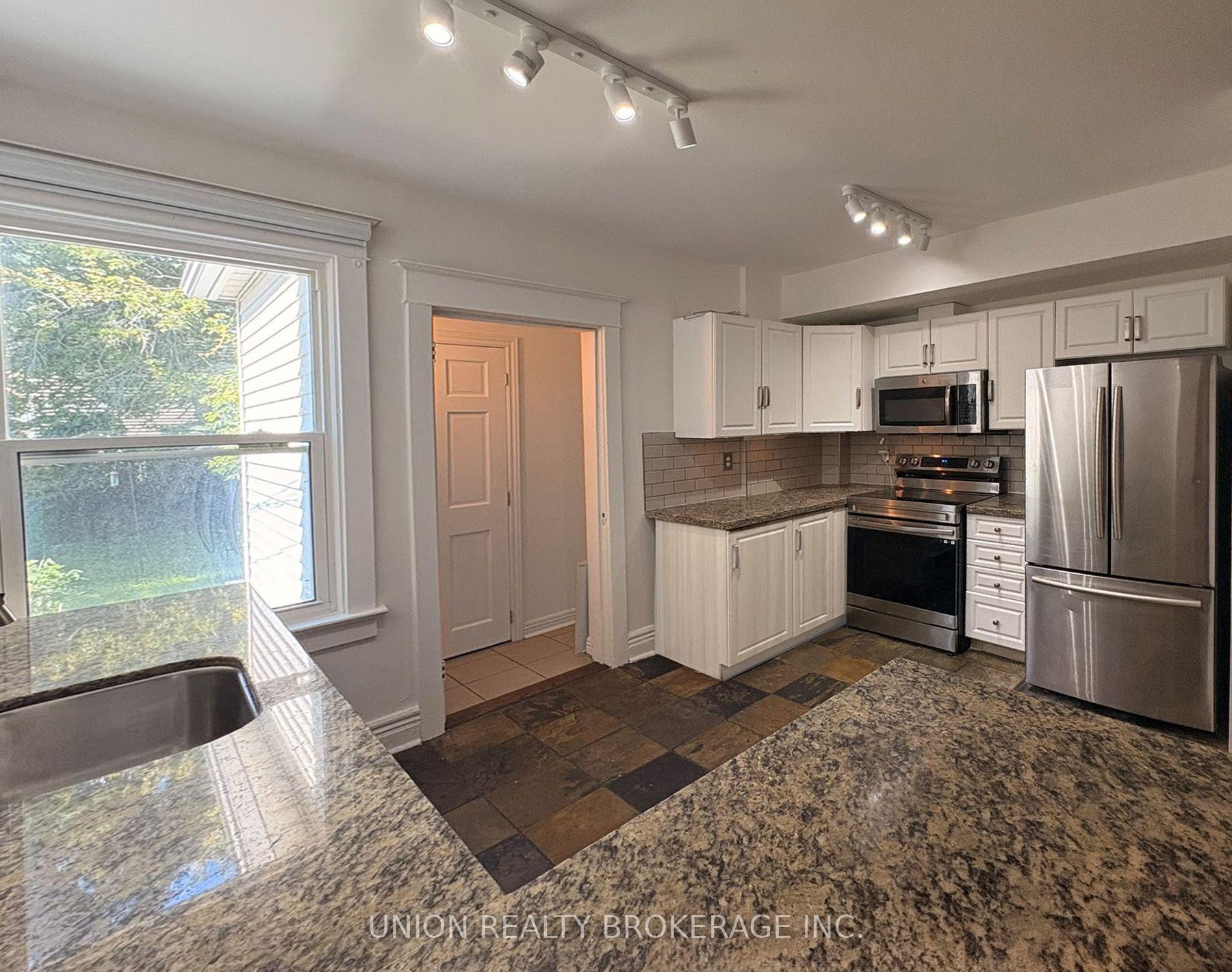Photo 18 of Unit Main & Upper, 224 Scarborough Road, Toronto, The Beaches — HOMEH