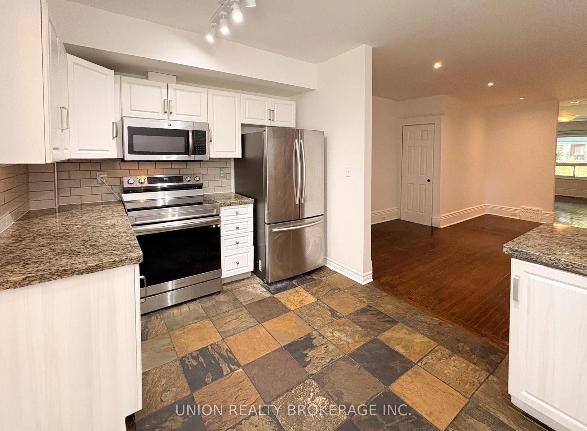Photo 20 of Unit Main & Upper, 224 Scarborough Road, Toronto, The Beaches — HOMEH