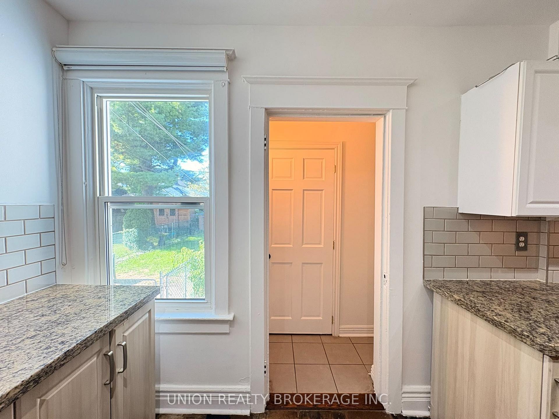 Photo 24 of Unit Main & Upper, 224 Scarborough Road, Toronto, The Beaches — HOMEH