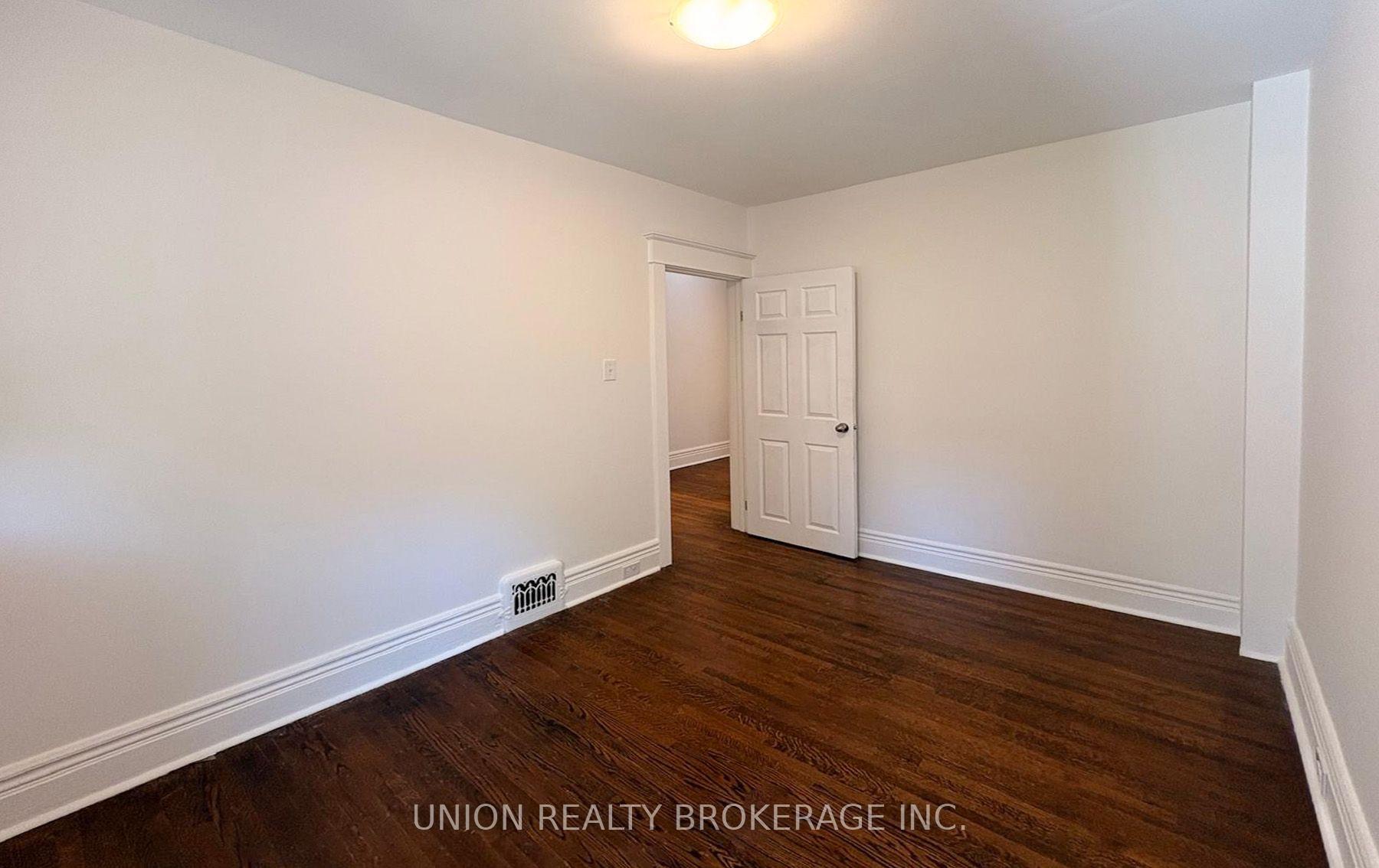Photo 35 of Unit Main & Upper, 224 Scarborough Road, Toronto, The Beaches — HOMEH