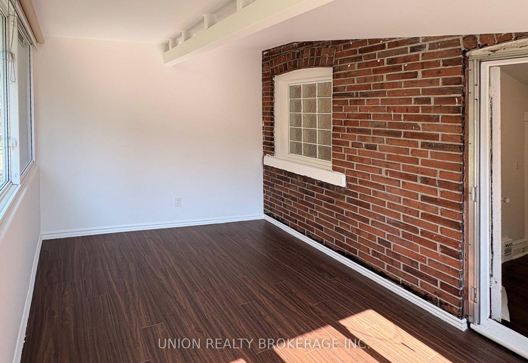 Photo 38 of Unit Main & Upper, 224 Scarborough Road, Toronto, The Beaches — HOMEH